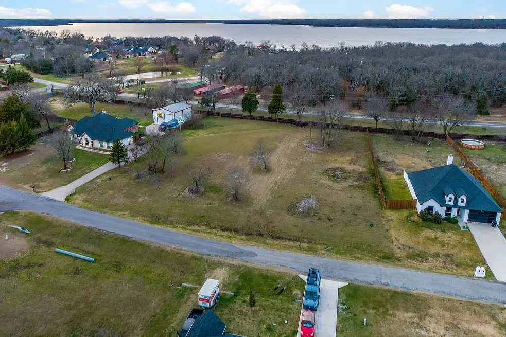 Unimproved Land For Sale in Hunt County , TBD Lot 41 Lago Vista, Quinlan, Texas 75474, 0, 0, Garage spaces, 0 Sqft, built in 0, mls#21163873, Real Estate Agent in Quinlan, Homes For Sale in Hunt county, Homes For Sale in Quinlan, Realtor in Quinlan Texas, Real Estate Brokerage Independent Realty Texas, Luminita Cordes Realtor