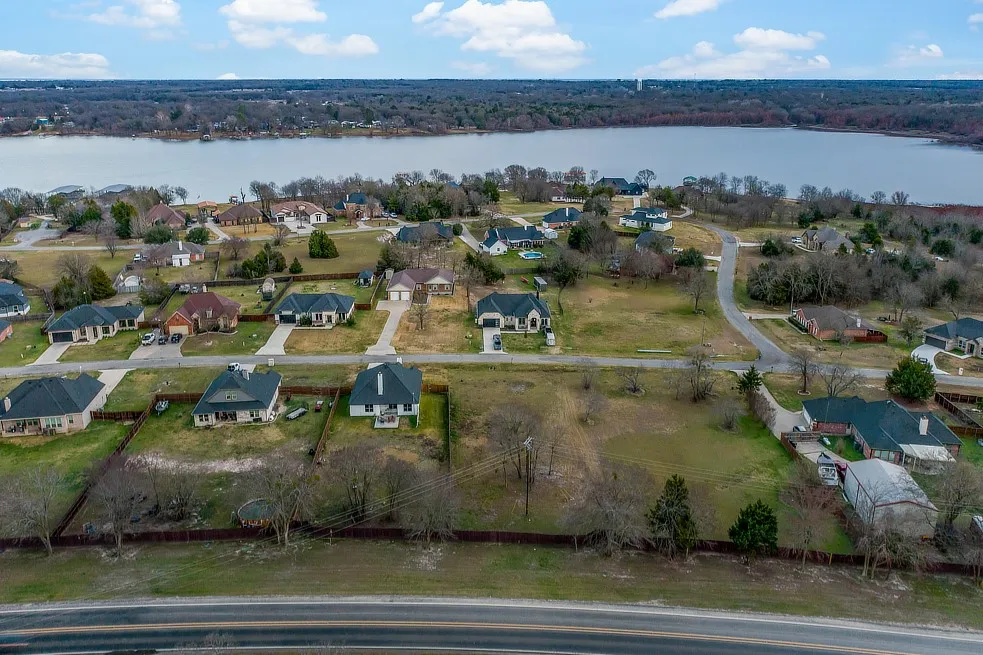 Unimproved Land For Sale in Hunt County , TBD Lot 41 Lago Vista, Quinlan, Texas 75474, 0, 0, Garage spaces, 0 Sqft, built in 0, mls#21163873, Real Estate Agent in Quinlan, Homes For Sale in Hunt county, Homes For Sale in Quinlan, Realtor in Quinlan Texas, Real Estate Brokerage Independent Realty Texas, Luminita Cordes Realtor