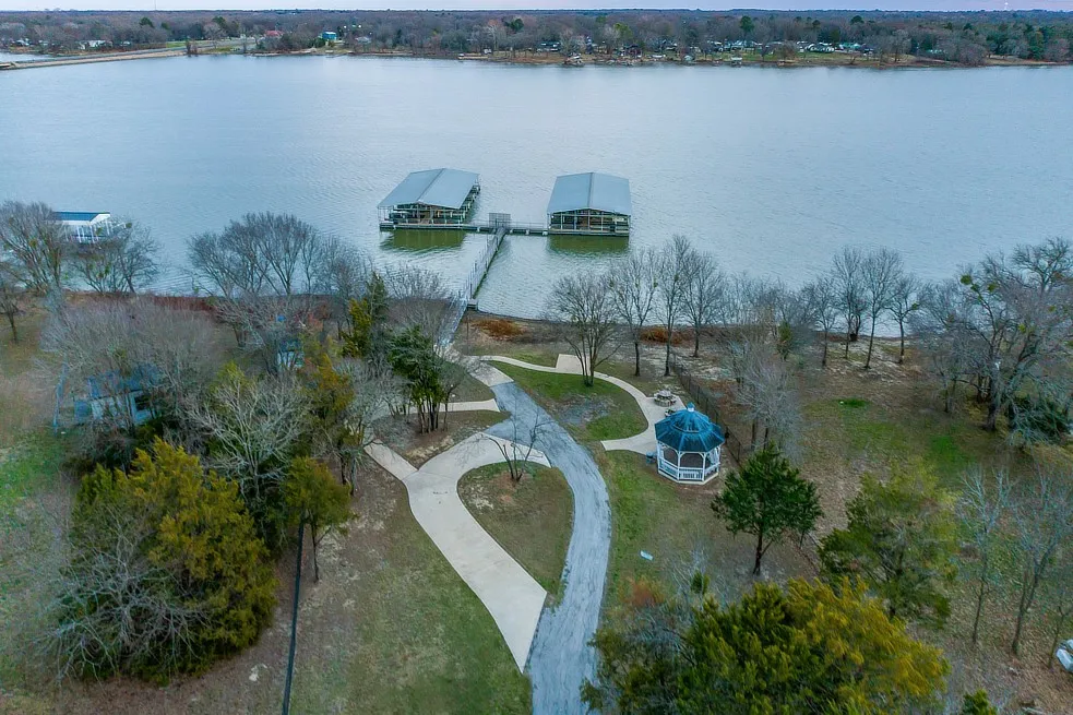 Unimproved Land For Sale in Hunt County , TBD Lot 41 Lago Vista, Quinlan, Texas 75474, 0, 0, Garage spaces, 0 Sqft, built in 0, mls#21163873, Real Estate Agent in Quinlan, Homes For Sale in Hunt county, Homes For Sale in Quinlan, Realtor in Quinlan Texas, Real Estate Brokerage Independent Realty Texas, Luminita Cordes Realtor
