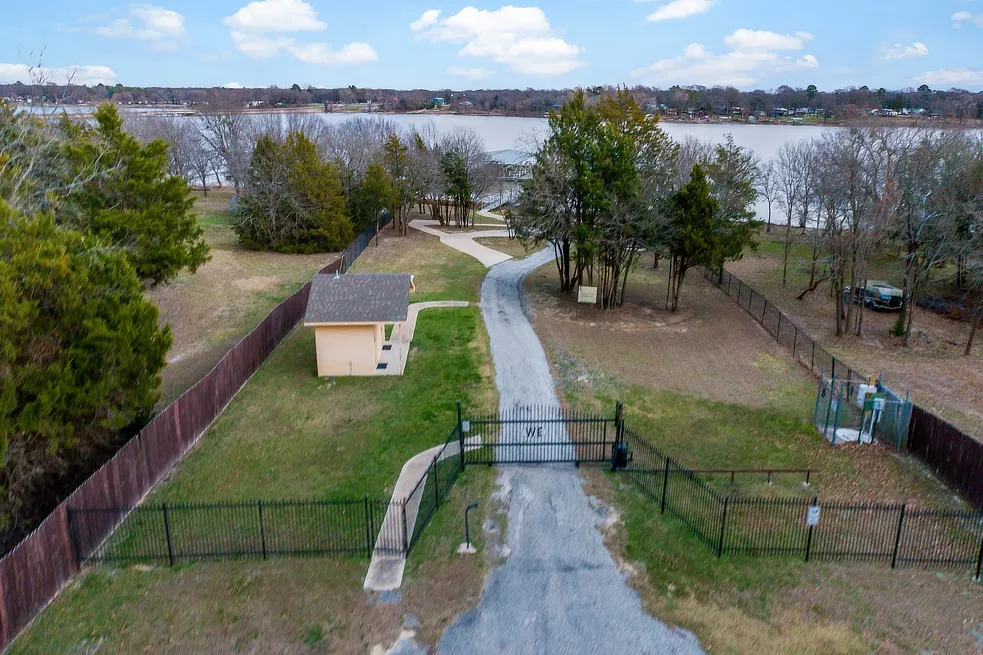 Unimproved Land For Sale in Hunt County , TBD Lot 41 Lago Vista, Quinlan, Texas 75474, 0, 0, Garage spaces, 0 Sqft, built in 0, mls#21163873, Real Estate Agent in Quinlan, Homes For Sale in Hunt county, Homes For Sale in Quinlan, Realtor in Quinlan Texas, Real Estate Brokerage Independent Realty Texas, Luminita Cordes Realtor