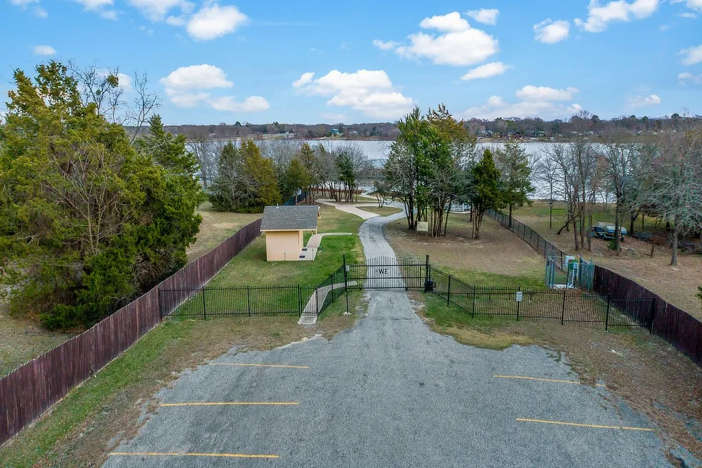 Unimproved Land For Sale in Hunt County , TBD Lot 41 Lago Vista, Quinlan, Texas 75474, 0, 0, Garage spaces, 0 Sqft, built in 0, mls#21163873, Real Estate Agent in Quinlan, Homes For Sale in Hunt county, Homes For Sale in Quinlan, Realtor in Quinlan Texas, Real Estate Brokerage Independent Realty Texas, Luminita Cordes Realtor