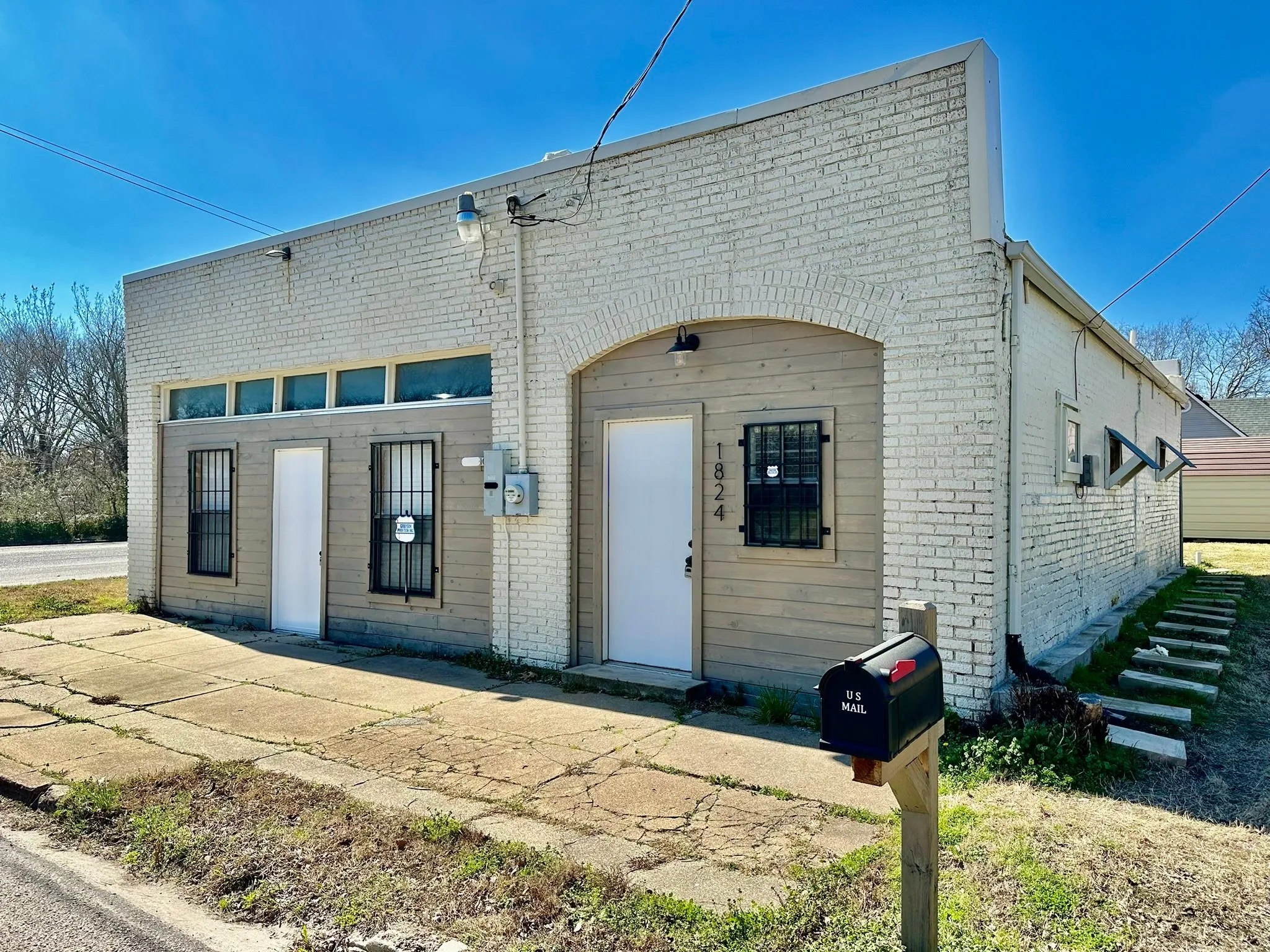 Office For Rent in Grayson County , 1824 S Walnut Street, Sherman, Texas 75090, 0, 0, Garage spaces, 0 Sqft, built in 1925, Preowned, mls#21163894, Real Estate Agent in Sherman, Homes For Rent in Grayson county, Homes For Rent in Sherman, Realtor in Sherman Texas, Real Estate Brokerage Independent Realty Texas, Luminita Cordes Realtor