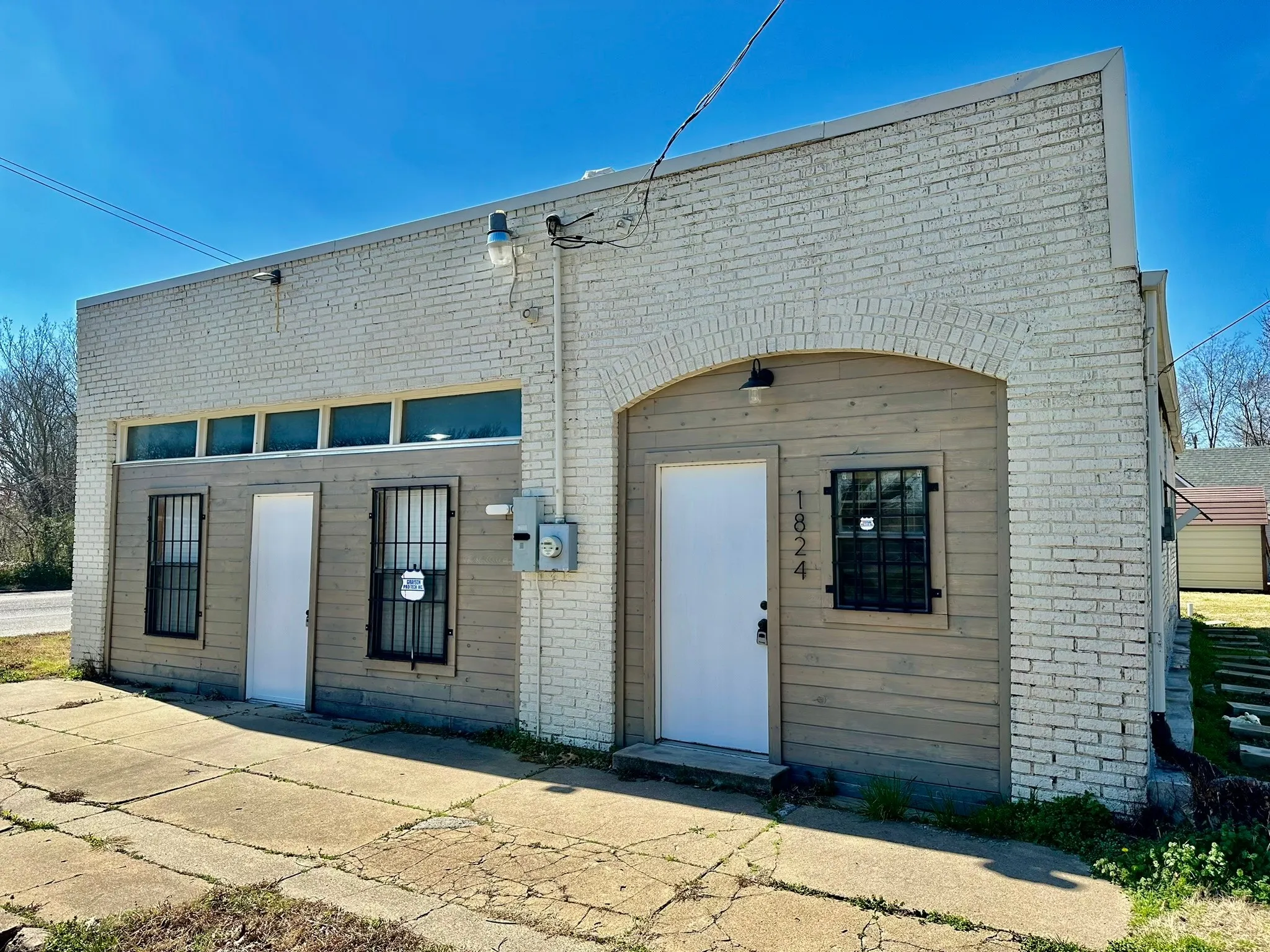 Office For Rent in Grayson County , 1824 S Walnut Street, Sherman, Texas 75090, 0, 0, Garage spaces, 0 Sqft, built in 1925, Preowned, mls#21163894, Real Estate Agent in Sherman, Homes For Rent in Grayson county, Homes For Rent in Sherman, Realtor in Sherman Texas, Real Estate Brokerage Independent Realty Texas, Luminita Cordes Realtor