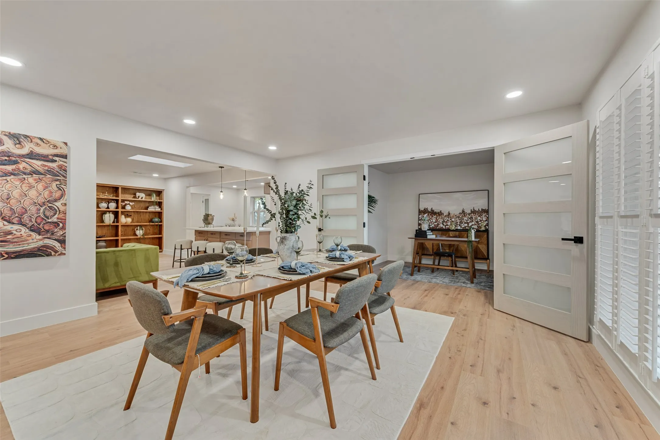Formal Dining