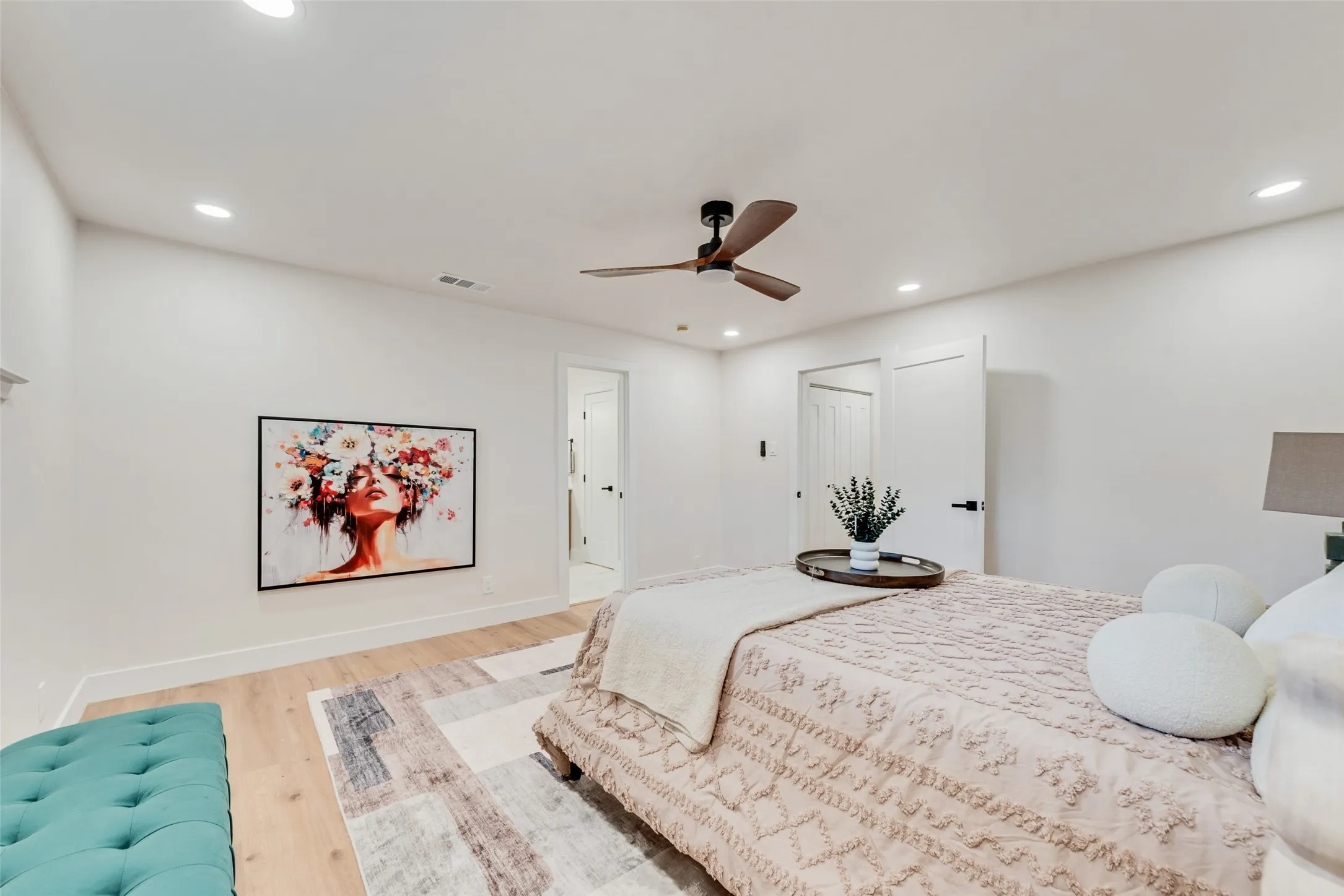 Single Family Residence For Sale in Dallas County , 9726 Dartridge Drive, Dallas, Texas 75238, 3 Bedroom, 3 Bathroom, 2 Garage spaces, 2,189 Sqft, built in 1965, mls#21163075, Real Estate Agent in Dallas, Homes For Sale in Dallas county, Homes For Sale in Dallas, Realtor in Dallas Texas, Real Estate Brokerage Independent Realty Texas, Luminita Cordes Realtor