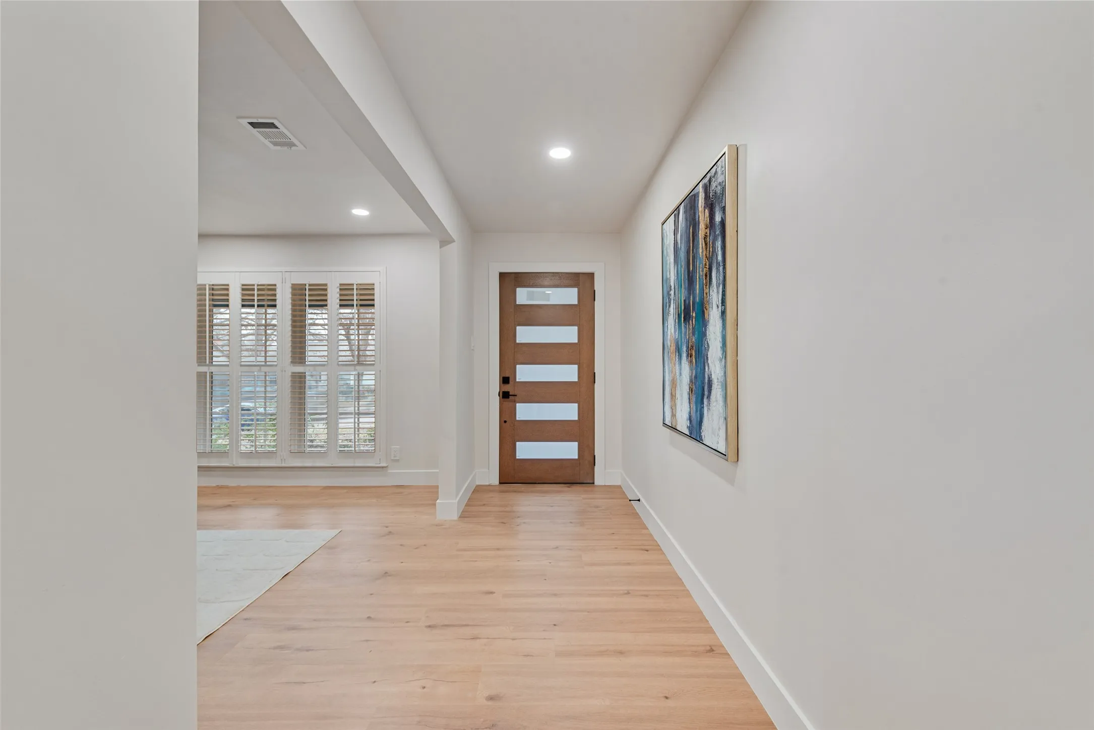 Single Family Residence For Sale in Dallas County , 9726 Dartridge Drive, Dallas, Texas 75238, 3 Bedroom, 3 Bathroom, 2 Garage spaces, 2,189 Sqft, built in 1965, mls#21163075, Real Estate Agent in Dallas, Homes For Sale in Dallas county, Homes For Sale in Dallas, Realtor in Dallas Texas, Real Estate Brokerage Independent Realty Texas, Luminita Cordes Realtor