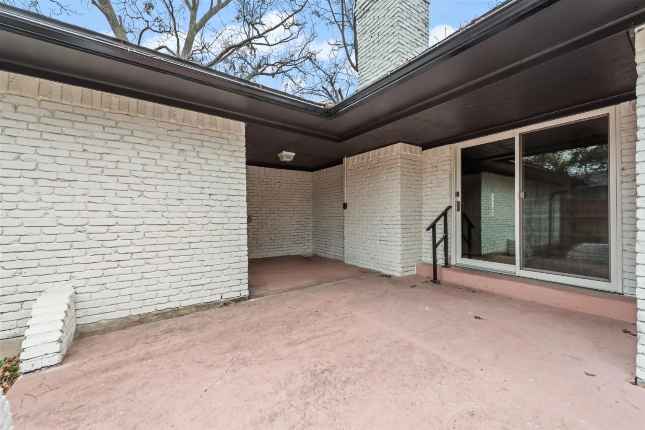 Single Family Residence For Sale in Dallas County , 9726 Dartridge Drive, Dallas, Texas 75238, 3 Bedroom, 3 Bathroom, 2 Garage spaces, 2,189 Sqft, built in 1965, mls#21163075, Real Estate Agent in Dallas, Homes For Sale in Dallas county, Homes For Sale in Dallas, Realtor in Dallas Texas, Real Estate Brokerage Independent Realty Texas, Luminita Cordes Realtor