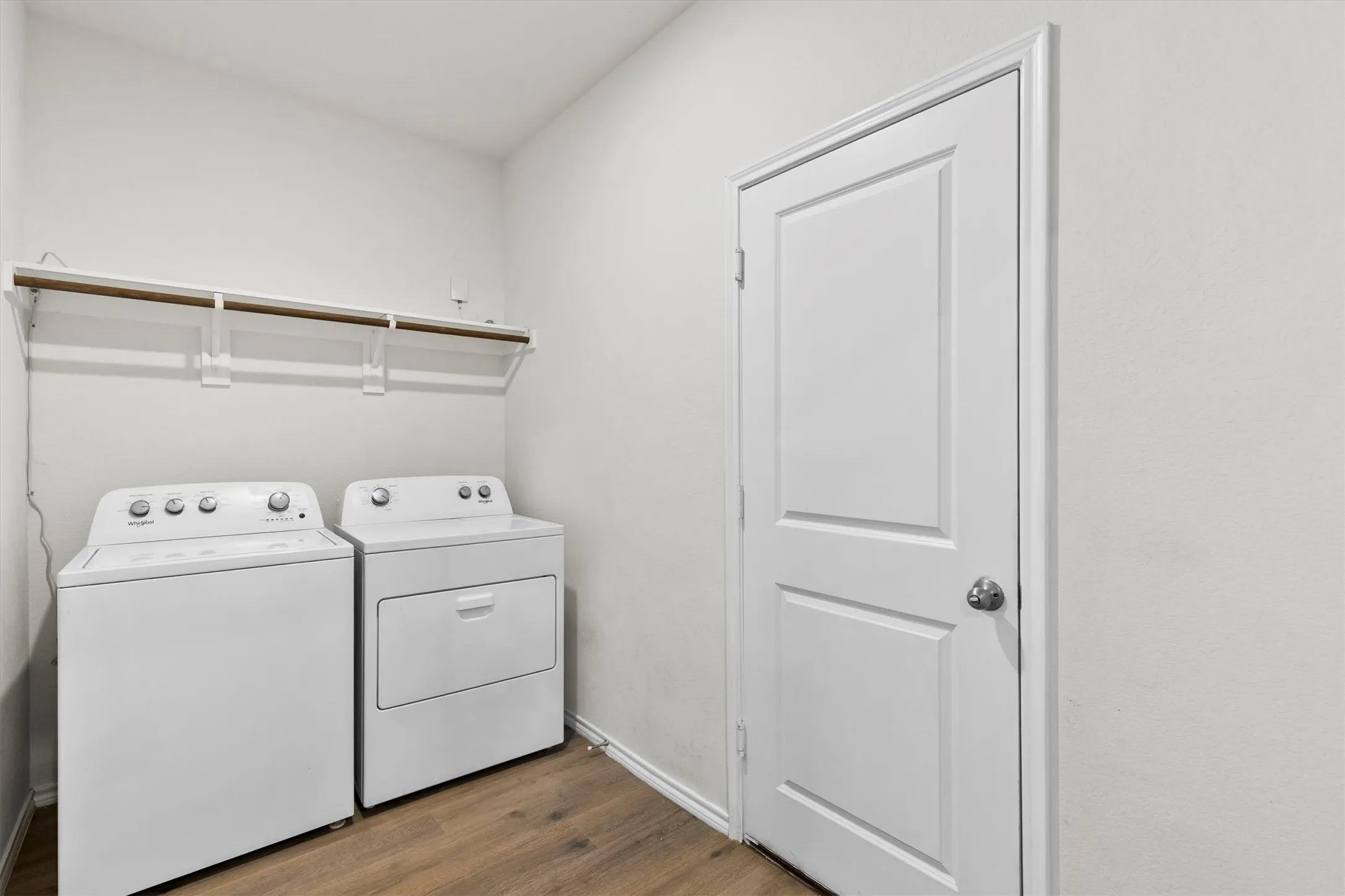 Single Family Residence For Sale in Hunt County , 809 Trough Street, Royse City, Texas 75189, 3 Bedroom, 3 Bathroom, 2 Garage spaces, 1,921 Sqft, built in 2023, mls#21163322, Real Estate Agent in Royse City, Homes For Sale in Hunt county, Homes For Sale in Royse City, Realtor in Royse City Texas, Real Estate Brokerage Independent Realty Texas, Luminita Cordes Realtor