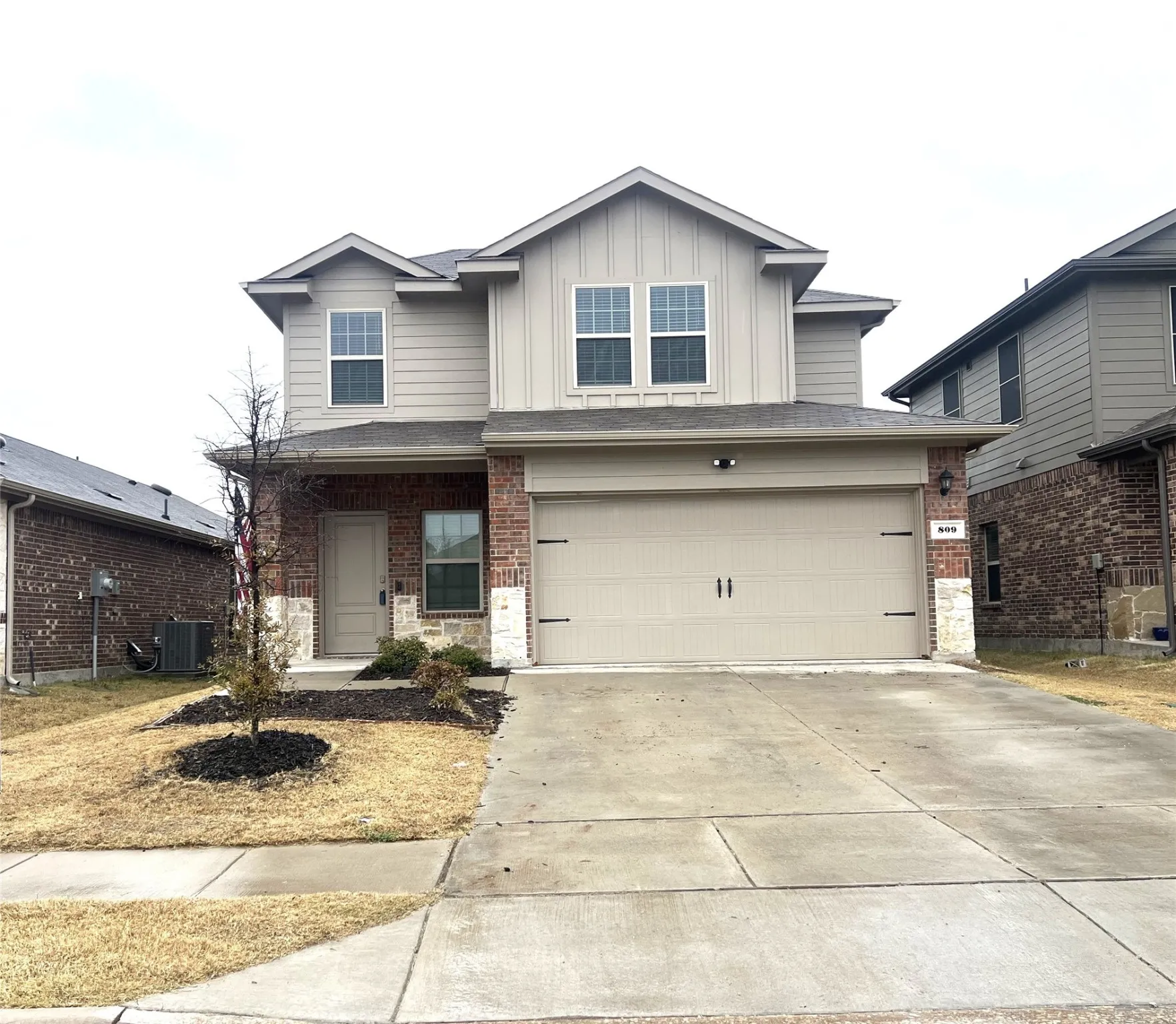 Single Family Residence For Sale in Hunt County , 809 Trough Street, Royse City, Texas 75189, 3 Bedroom, 3 Bathroom, 2 Garage spaces, 1,921 Sqft, built in 2023, mls#21163322, Real Estate Agent in Royse City, Homes For Sale in Hunt county, Homes For Sale in Royse City, Realtor in Royse City Texas, Real Estate Brokerage Independent Realty Texas, Luminita Cordes Realtor