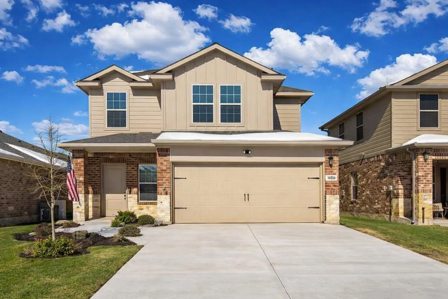 Single Family Residence For Sale in Hunt County , 809 Trough Street, Royse City, Texas 75189, 3 Bedroom, 3 Bathroom, 2 Garage spaces, 1,921 Sqft, built in 2023, mls#21163322, Real Estate Agent in Royse City, Homes For Sale in Hunt county, Homes For Sale in Royse City, Realtor in Royse City Texas, Real Estate Brokerage Independent Realty Texas, Luminita Cordes Realtor