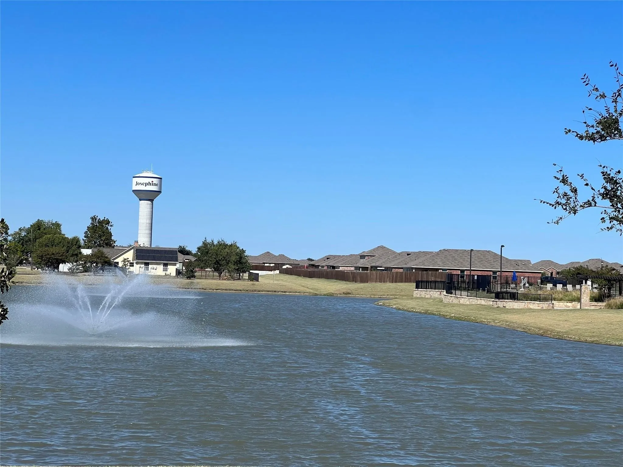 Single Family Residence For Sale in Hunt County , 809 Trough Street, Royse City, Texas 75189, 3 Bedroom, 3 Bathroom, 2 Garage spaces, 1,921 Sqft, built in 2023, mls#21163322, Real Estate Agent in Royse City, Homes For Sale in Hunt county, Homes For Sale in Royse City, Realtor in Royse City Texas, Real Estate Brokerage Independent Realty Texas, Luminita Cordes Realtor
