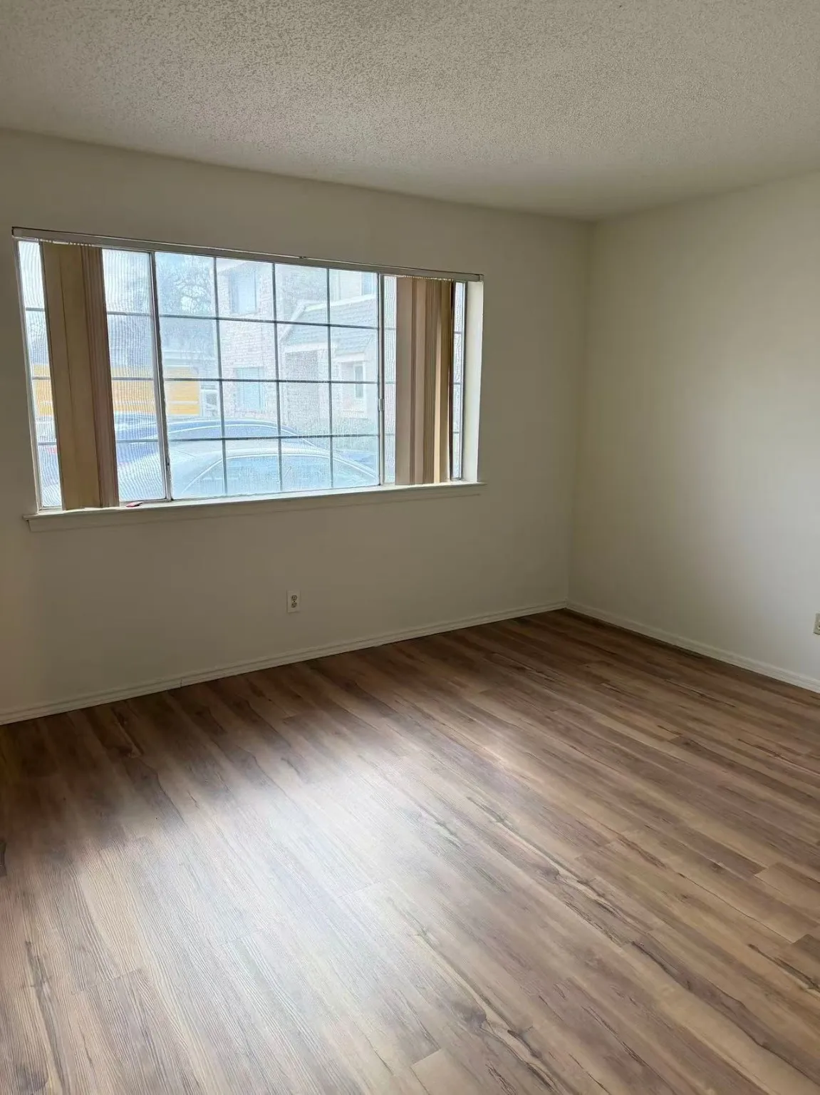 Townhouse For Sale in Dallas County , 2113 Trellis Place, Richardson, Texas 75081, 3 Bedrooms, 2 Bathrooms, Garage spaces, 1,320 Sqft, built in 1973, Price $223,000, mls#21164052, Real Estate Agent in Richardson, Homes For Sale in Dallas county, Homes For Sale in Richardson, Realtor in Richardson Texas, Real Estate Brokerage Independent Realty Texas, Luminita Cordes Realtor