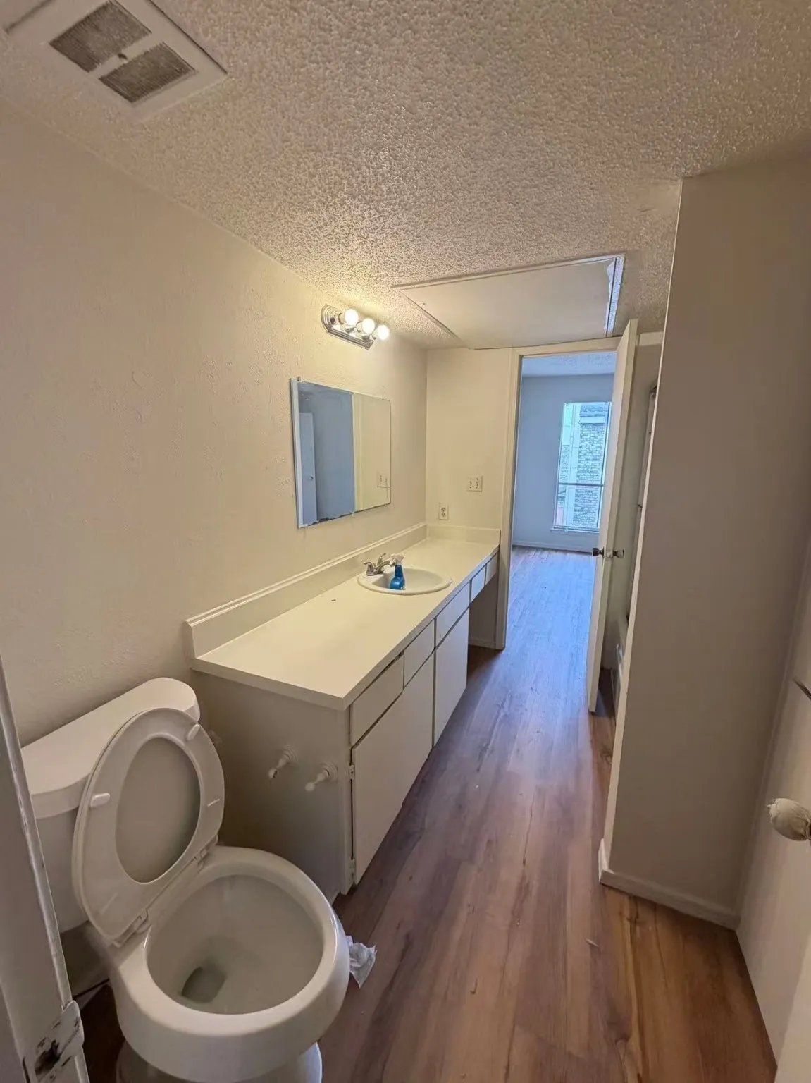 Townhouse For Sale in Dallas County , 2113 Trellis Place, Richardson, Texas 75081, 3 Bedrooms, 2 Bathrooms, Garage spaces, 1,320 Sqft, built in 1973, Price $223,000, mls#21164052, Real Estate Agent in Richardson, Homes For Sale in Dallas county, Homes For Sale in Richardson, Realtor in Richardson Texas, Real Estate Brokerage Independent Realty Texas, Luminita Cordes Realtor