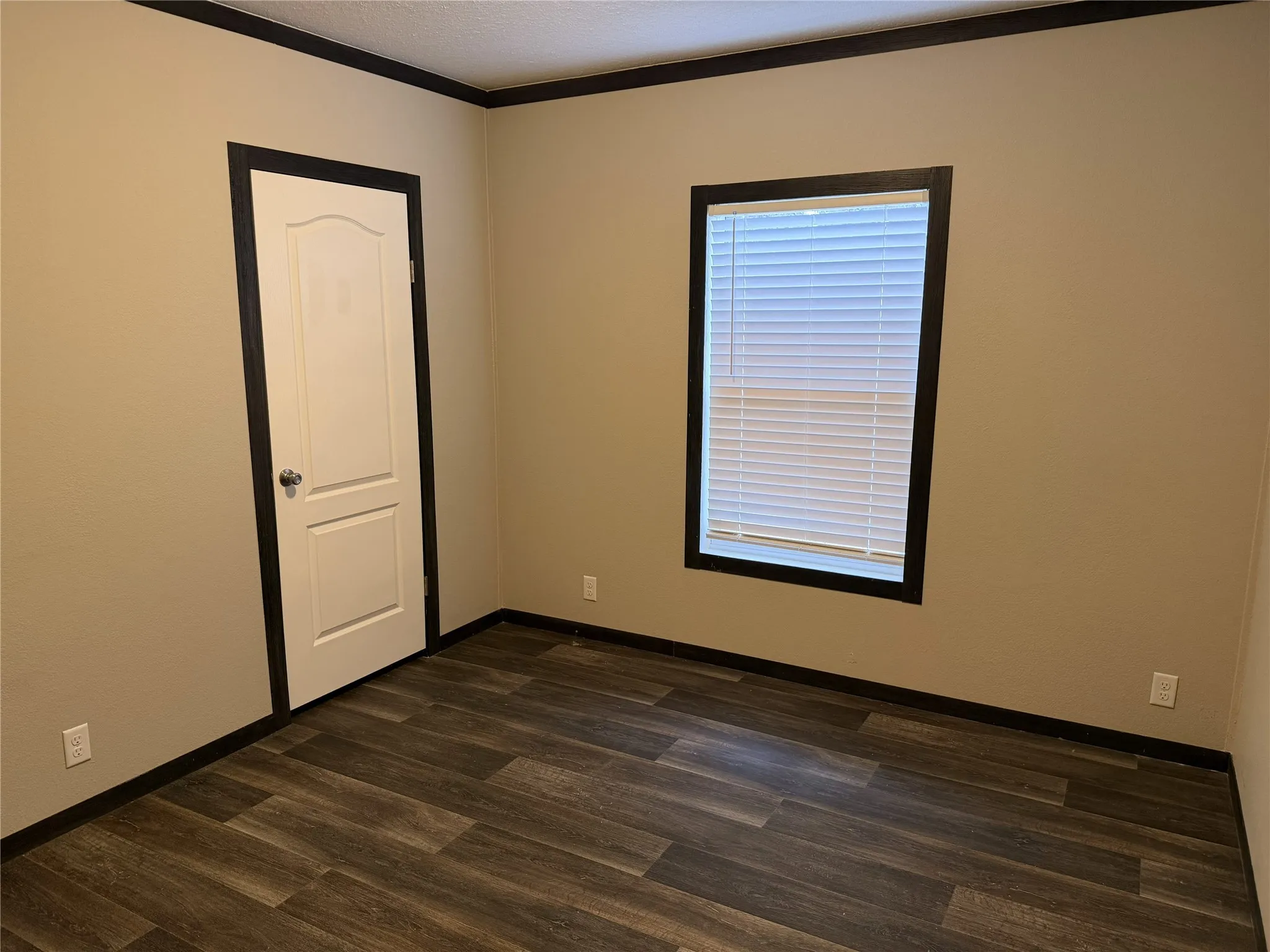 Mobile Home For Sale in Henderson County , 20733 JOE PAUL, Chandler, Texas 75758, 4 Bedroom, 2 Bathroom, Garage spaces, 2,040 Sqft, built in 2022, mls#21161827, Real Estate Agent in Chandler, Homes For Sale in Henderson county, Homes For Sale in Chandler, Realtor in Chandler Texas, Real Estate Brokerage Independent Realty Texas, Luminita Cordes Realtor