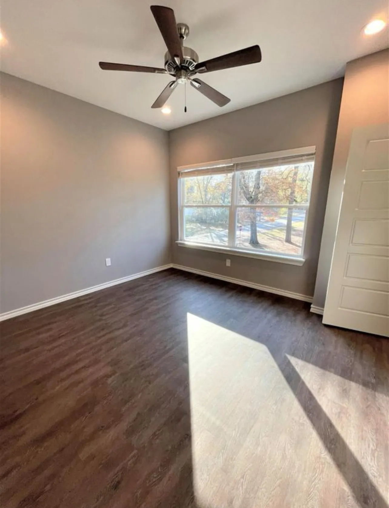 For Sale in Bowie County , 806 W 32nd Street, Texarkana, Texas 75503, 12 Bedrooms, 18 Bathrooms, Garage spaces, 0 Sqft, built in 2020, Preowned, Price $875,000, mls#21133419, Real Estate Agent in Texarkana, Homes For Sale in Bowie county, Homes For Sale in Texarkana, Realtor in Texarkana Texas, Real Estate Brokerage Independent Realty Texas, Luminita Cordes Realtor