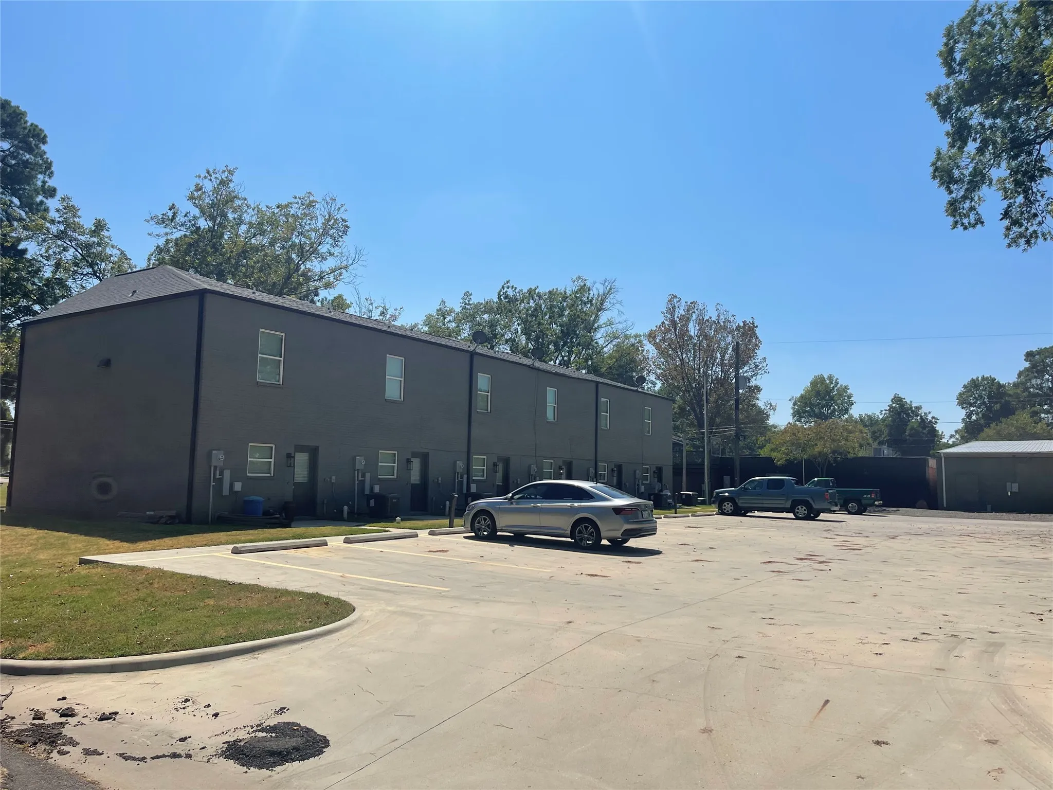 For Sale in Bowie County , 806 W 32nd Street, Texarkana, Texas 75503, 12 Bedrooms, 18 Bathrooms, Garage spaces, 0 Sqft, built in 2020, Preowned, Price $875,000, mls#21133419, Real Estate Agent in Texarkana, Homes For Sale in Bowie county, Homes For Sale in Texarkana, Realtor in Texarkana Texas, Real Estate Brokerage Independent Realty Texas, Luminita Cordes Realtor