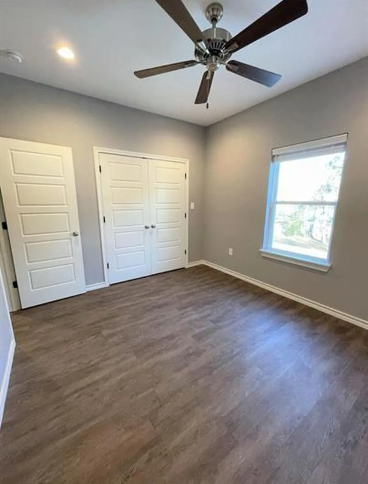 For Sale in Bowie County , 806 W 32nd Street, Texarkana, Texas 75503, 12 Bedrooms, 18 Bathrooms, Garage spaces, 0 Sqft, built in 2020, Preowned, Price $875,000, mls#21133419, Real Estate Agent in Texarkana, Homes For Sale in Bowie county, Homes For Sale in Texarkana, Realtor in Texarkana Texas, Real Estate Brokerage Independent Realty Texas, Luminita Cordes Realtor