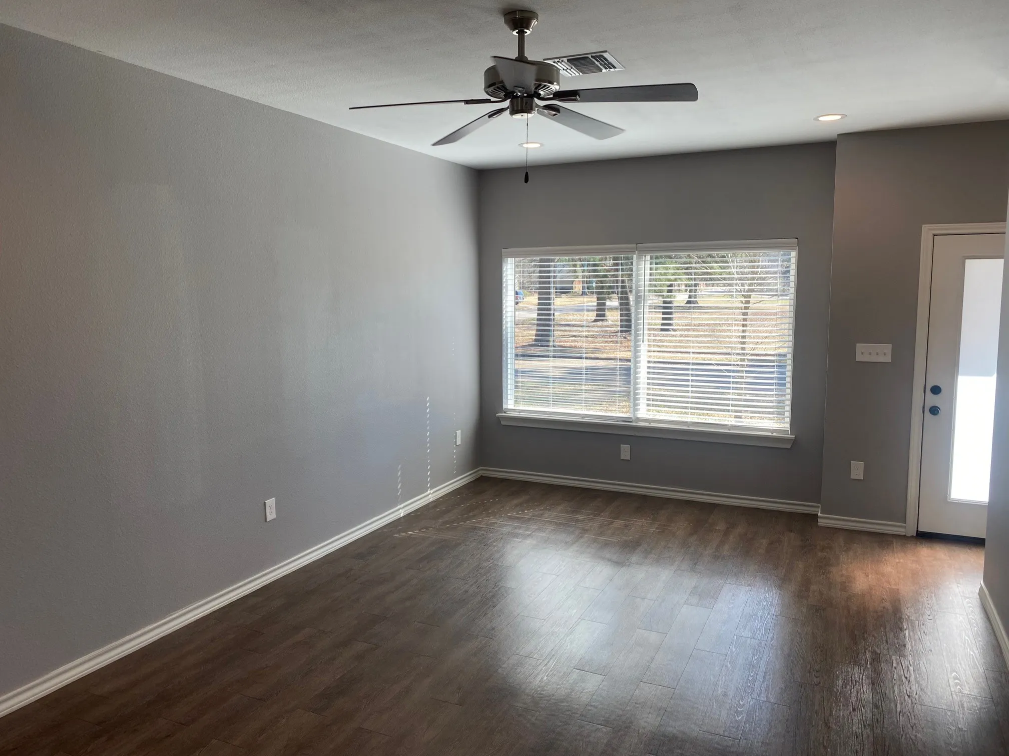 For Sale in Bowie County , 806 W 32nd Street, Texarkana, Texas 75503, 12 Bedrooms, 18 Bathrooms, Garage spaces, 0 Sqft, built in 2020, Preowned, Price $875,000, mls#21133419, Real Estate Agent in Texarkana, Homes For Sale in Bowie county, Homes For Sale in Texarkana, Realtor in Texarkana Texas, Real Estate Brokerage Independent Realty Texas, Luminita Cordes Realtor