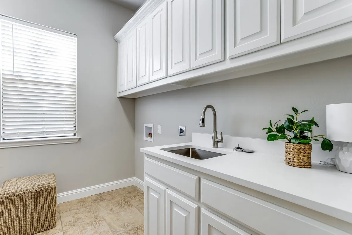 Single Family Residence For Sale in Collin County , 2890 Forest Drive, Celina, Texas 75009, 5 Bedroom, 5 Bathroom, 5 Garage spaces, 3,861 Sqft, built in 2005, mls#21163425, Real Estate Agent in Celina, Homes For Sale in Collin county, Homes For Sale in Celina, Realtor in Celina Texas, Real Estate Brokerage Independent Realty Texas, Luminita Cordes Realtor