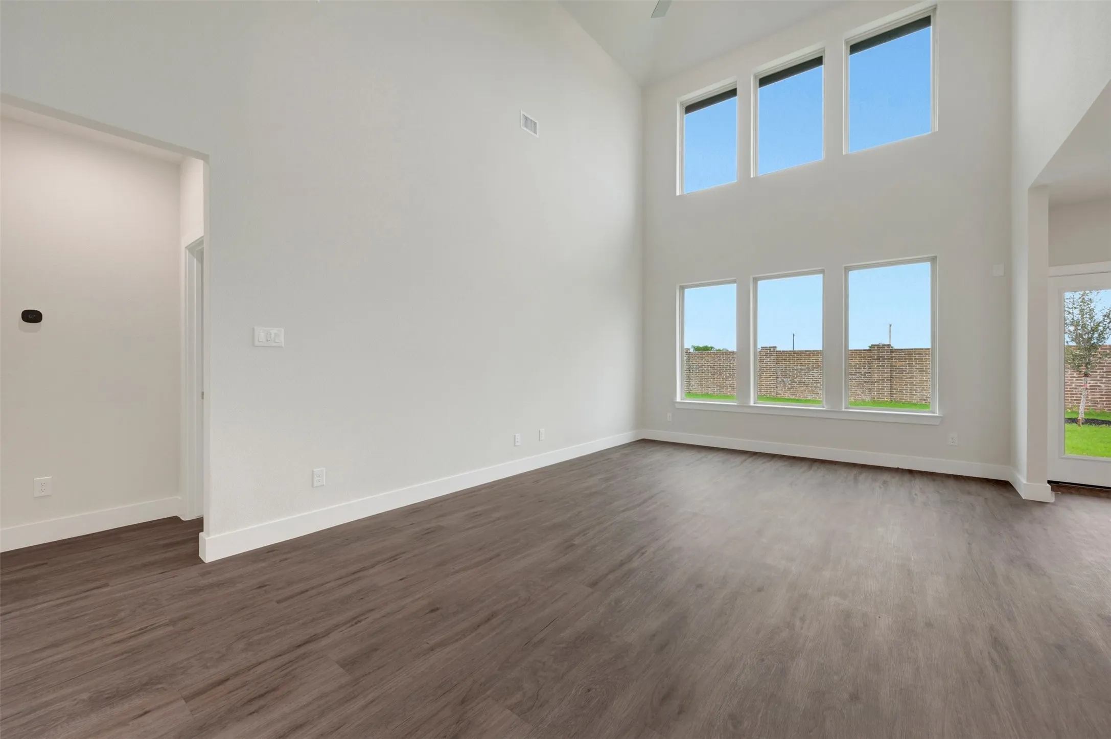 Single Family Residence For Sale in Denton County , 1116 Hitching Post Way, Oak Point, Texas 75068, 4 Bedroom, 4 Bathroom, 2 Garage spaces, 3,176 Sqft, built in 2026, New Construction - Complete, mls#21164254, Real Estate Agent in Oak Point, Homes For Sale in Denton county, Homes For Sale in Oak Point, Realtor in Oak Point Texas, Real Estate Brokerage Independent Realty Texas, Luminita Cordes Realtor