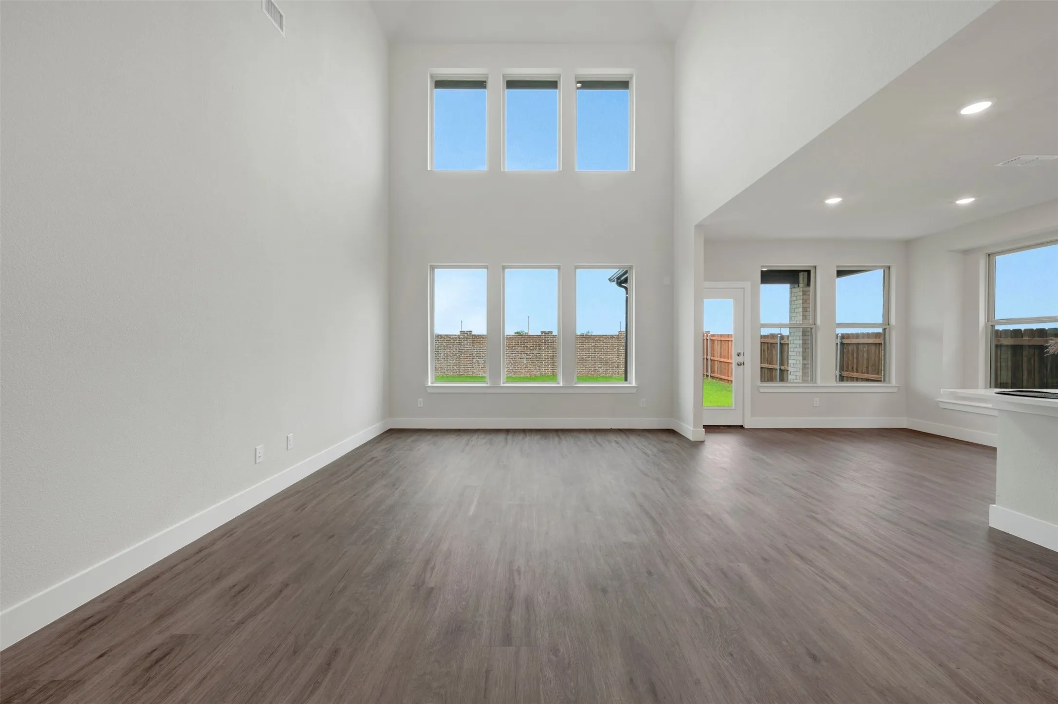 Single Family Residence For Sale in Denton County , 1116 Hitching Post Way, Oak Point, Texas 75068, 4 Bedroom, 4 Bathroom, 2 Garage spaces, 3,176 Sqft, built in 2026, New Construction - Complete, mls#21164254, Real Estate Agent in Oak Point, Homes For Sale in Denton county, Homes For Sale in Oak Point, Realtor in Oak Point Texas, Real Estate Brokerage Independent Realty Texas, Luminita Cordes Realtor