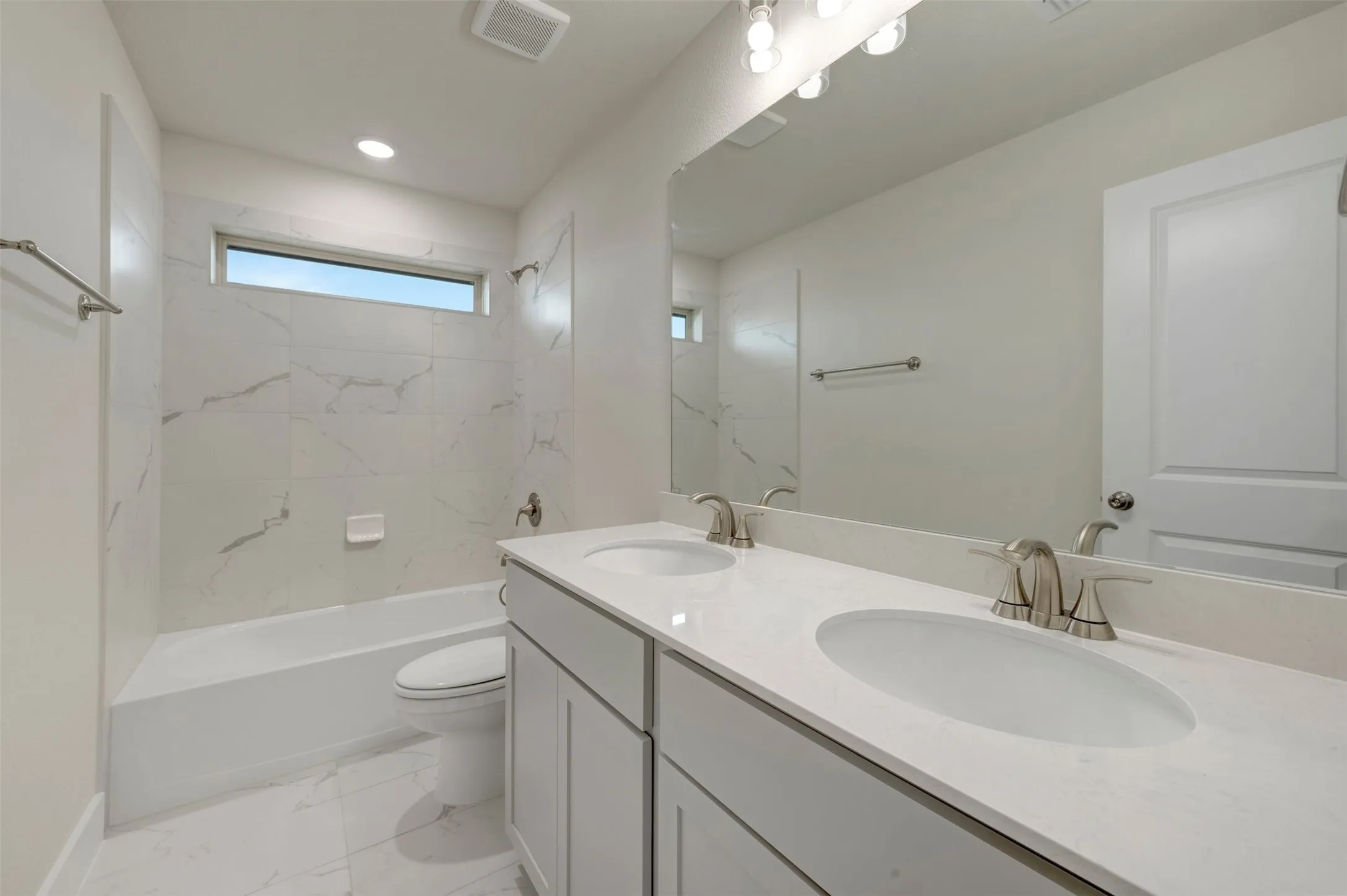 Single Family Residence For Sale in Denton County , 1116 Hitching Post Way, Oak Point, Texas 75068, 4 Bedroom, 4 Bathroom, 2 Garage spaces, 3,176 Sqft, built in 2026, New Construction - Complete, mls#21164254, Real Estate Agent in Oak Point, Homes For Sale in Denton county, Homes For Sale in Oak Point, Realtor in Oak Point Texas, Real Estate Brokerage Independent Realty Texas, Luminita Cordes Realtor