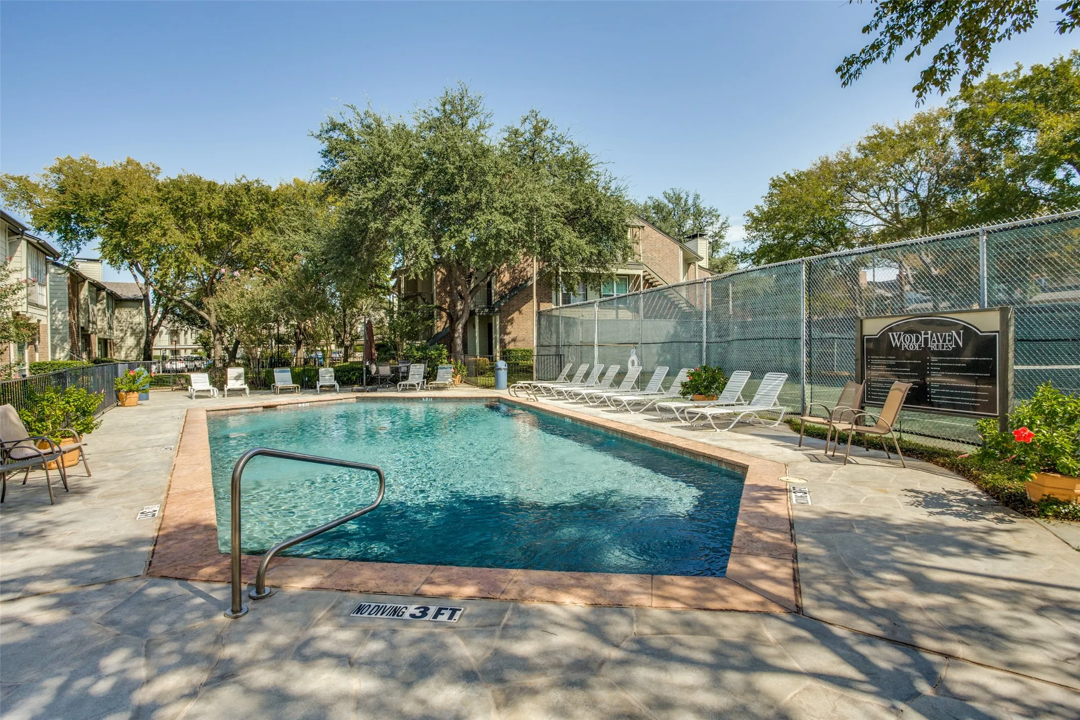 Single Family Residence For Sale in Dallas County , 5981 Arapaho 1106, Dallas, Texas 75248, 2 Bedroom, 2 Bathroom, Garage spaces, 1,038 Sqft, built in 1980, mls#21163121, Real Estate Agent in Dallas, Homes For Sale in Dallas county, Homes For Sale in Dallas, Realtor in Dallas Texas, Real Estate Brokerage Independent Realty Texas, Luminita Cordes Realtor