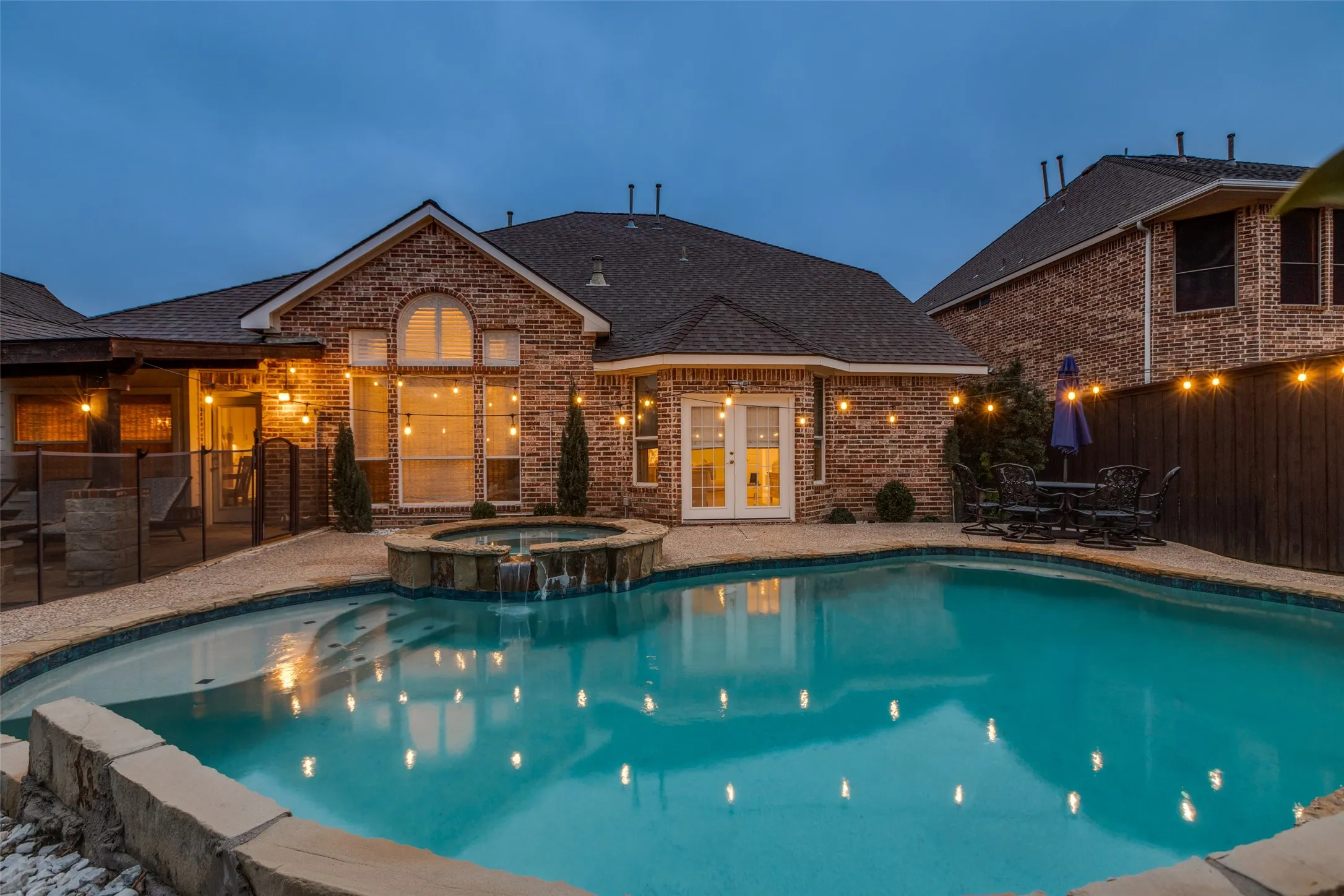 Single Family Residence For Sale in Denton County , 4511 Glen Heather Drive, Frisco, Texas 75034, 4 Bedroom, 3 Bathroom, 2 Garage spaces, 3,505 Sqft, built in 2000, Preowned, mls#21163980, Real Estate Agent in Frisco, Homes For Sale in Denton county, Homes For Sale in Frisco, Realtor in Frisco Texas, Real Estate Brokerage Independent Realty Texas, Luminita Cordes Realtor