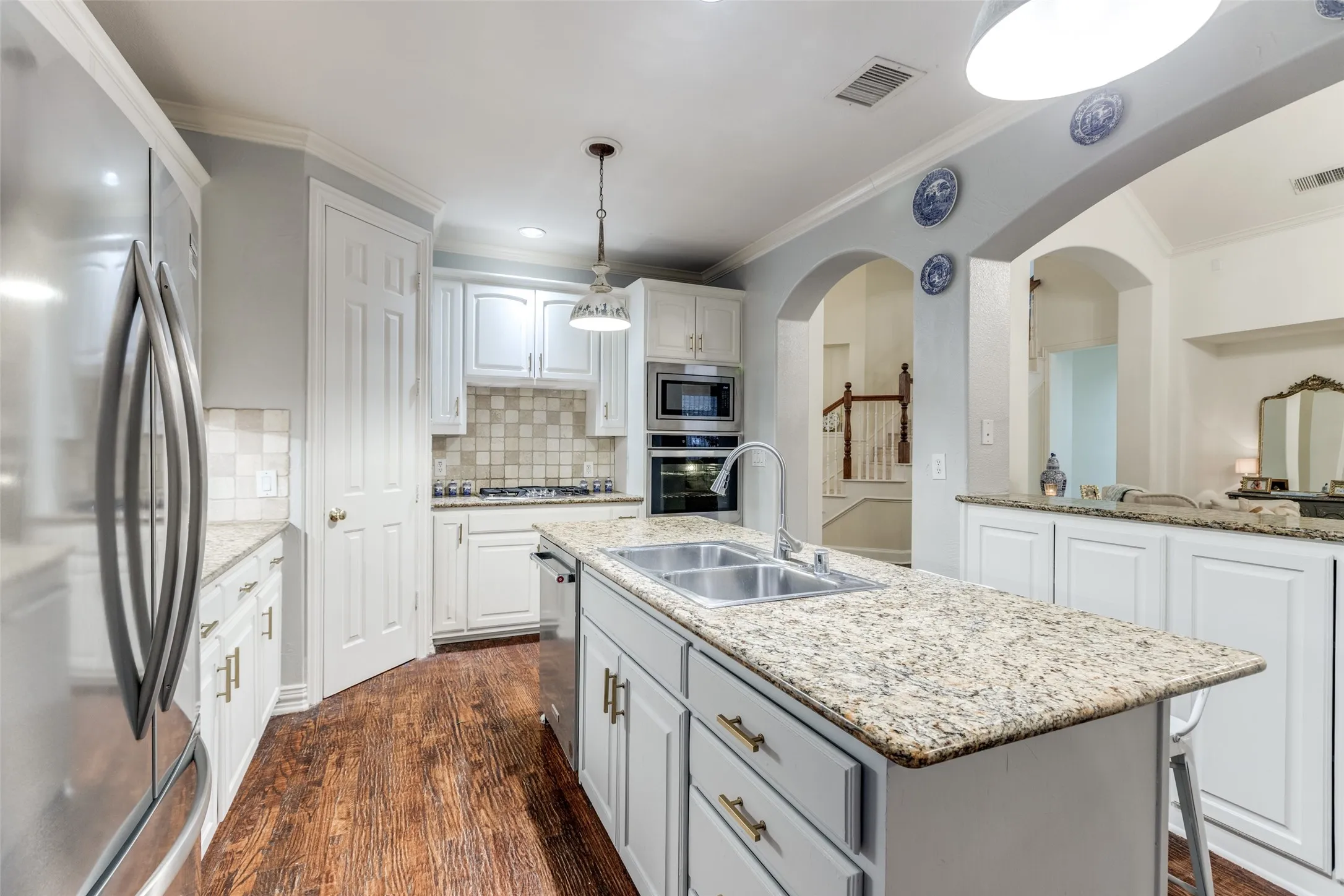Single Family Residence For Sale in Denton County , 4511 Glen Heather Drive, Frisco, Texas 75034, 4 Bedroom, 3 Bathroom, 2 Garage spaces, 3,505 Sqft, built in 2000, Preowned, mls#21163980, Real Estate Agent in Frisco, Homes For Sale in Denton county, Homes For Sale in Frisco, Realtor in Frisco Texas, Real Estate Brokerage Independent Realty Texas, Luminita Cordes Realtor
