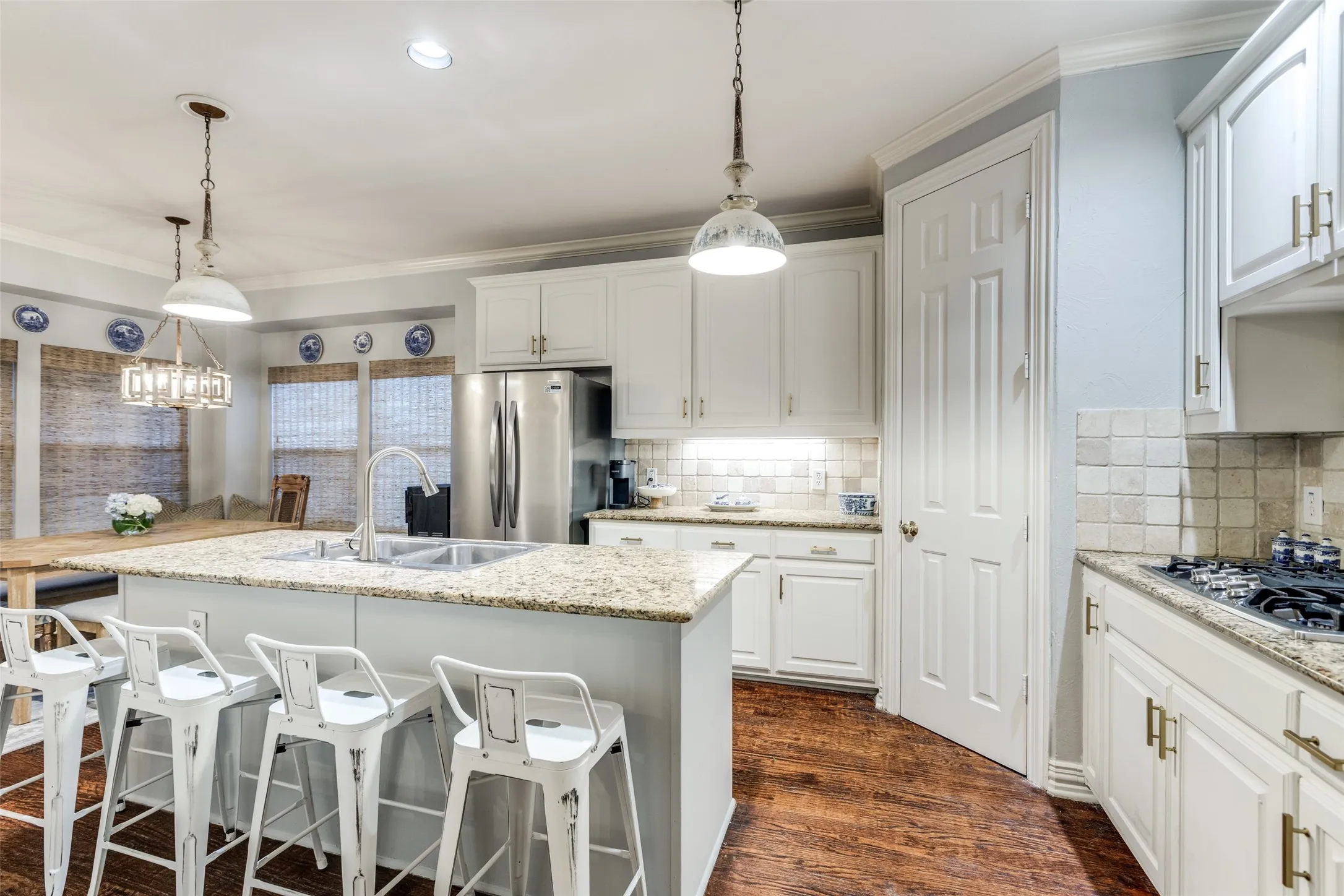 Single Family Residence For Sale in Denton County , 4511 Glen Heather Drive, Frisco, Texas 75034, 4 Bedroom, 3 Bathroom, 2 Garage spaces, 3,505 Sqft, built in 2000, Preowned, mls#21163980, Real Estate Agent in Frisco, Homes For Sale in Denton county, Homes For Sale in Frisco, Realtor in Frisco Texas, Real Estate Brokerage Independent Realty Texas, Luminita Cordes Realtor
