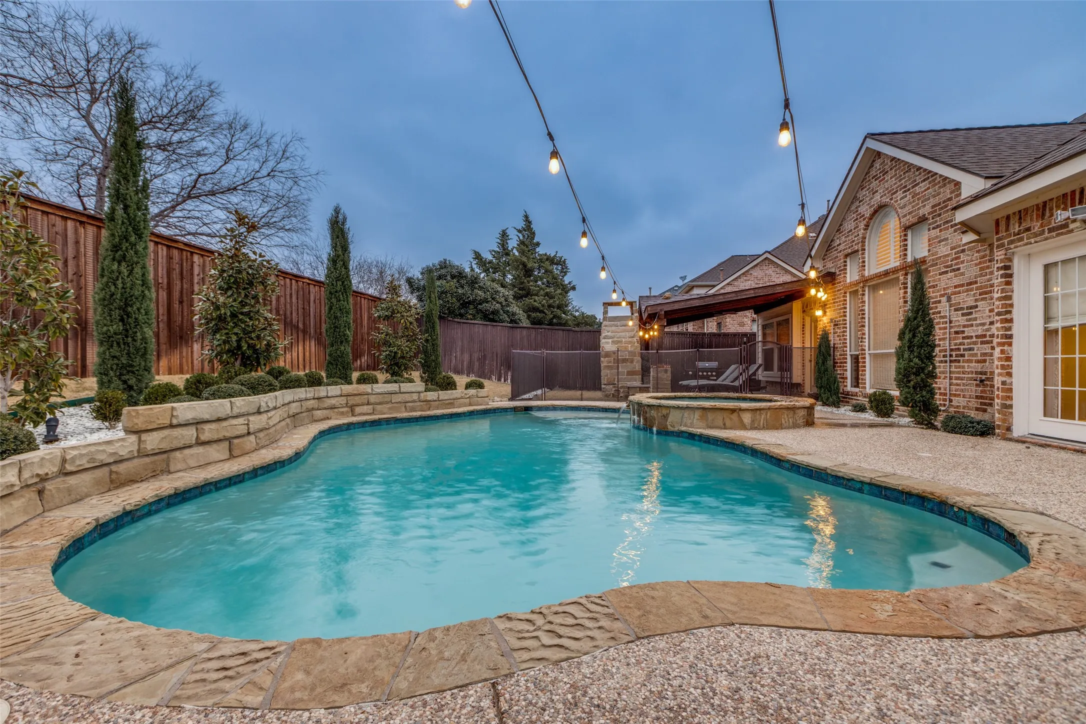Single Family Residence For Sale in Denton County , 4511 Glen Heather Drive, Frisco, Texas 75034, 4 Bedroom, 3 Bathroom, 2 Garage spaces, 3,505 Sqft, built in 2000, Preowned, mls#21163980, Real Estate Agent in Frisco, Homes For Sale in Denton county, Homes For Sale in Frisco, Realtor in Frisco Texas, Real Estate Brokerage Independent Realty Texas, Luminita Cordes Realtor