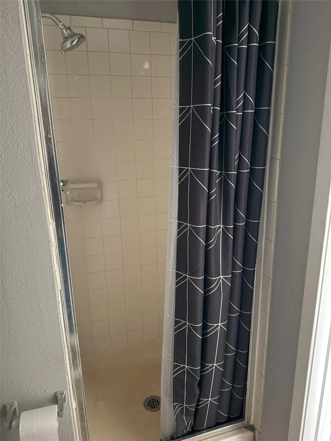 Townhouse For Rent in Denton County , 732 W Collins Street, Denton, Texas 76201, 3 Bedrooms, 2 Bathrooms, Garage spaces, 1,088 Sqft, built in 1984, Preowned, Price $1,850, mls#21164367, Real Estate Agent in Denton, Homes For Rent in Denton county, Homes For Rent in Denton, Realtor in Denton Texas, Real Estate Brokerage Independent Realty Texas, Luminita Cordes Realtor