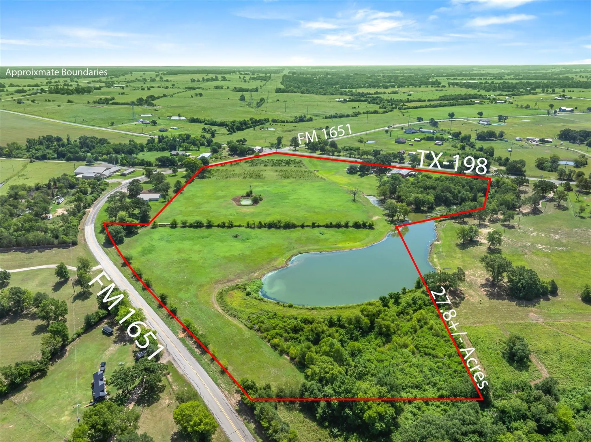 Farm For Sale in Van Zandt County , 5518 State Highway 198, Canton, Texas 75103, 3 Bedroom, 1 Bathroom, 1 Garage spaces, 1,896 Sqft, built in 1961, mls#21159549, Real Estate Agent in Canton, Homes For Sale in Van Zandt county, Homes For Sale in Canton, Realtor in Canton Texas, Real Estate Brokerage Independent Realty Texas, Luminita Cordes Realtor