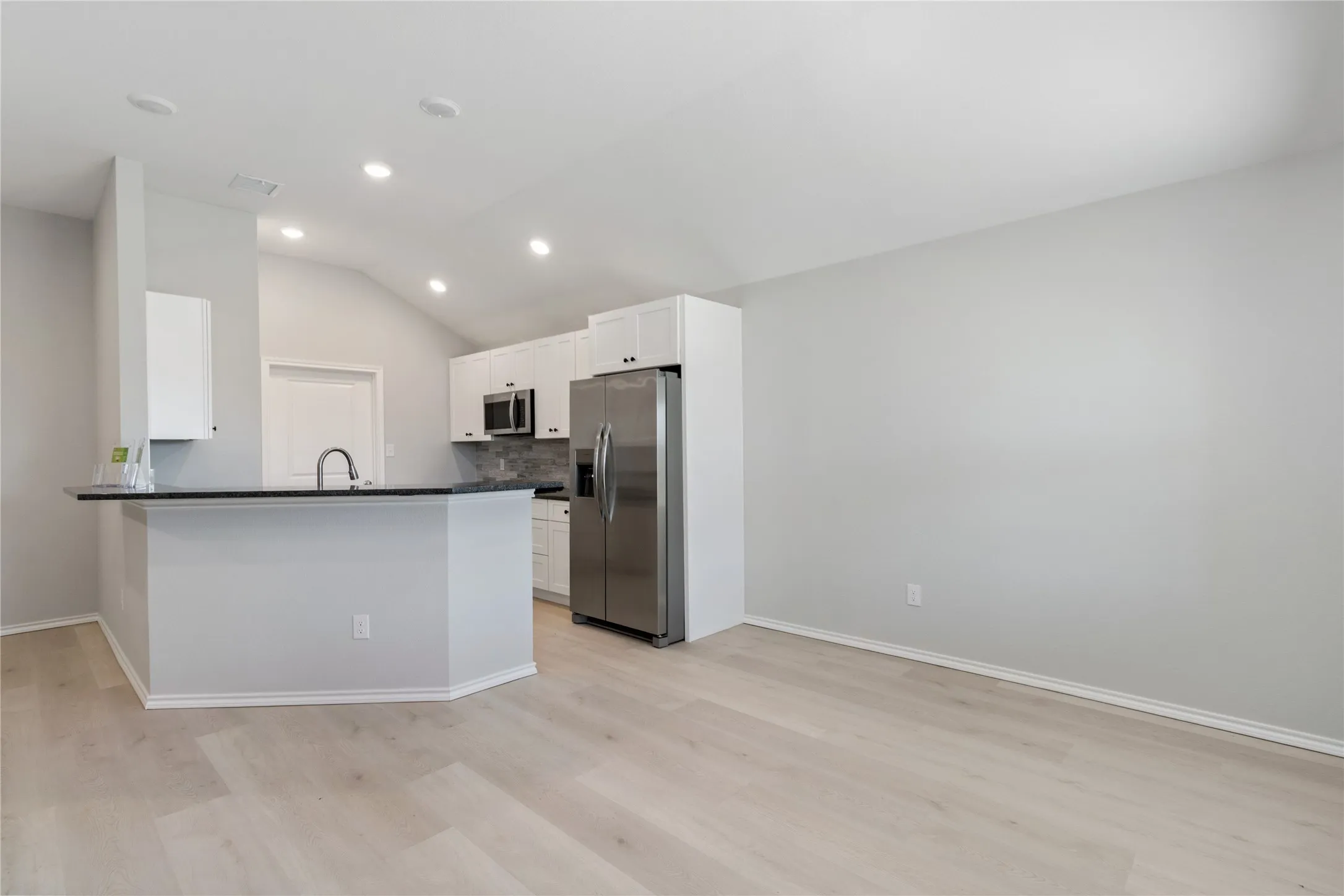 Single Family Residence For Sale in Coleman County , 913 E 3RD Street, Coleman, Texas 76834, 3 Bedroom, 2 Bathroom, 2 Garage spaces, 1,491 Sqft, built in 2025, New Construction - Complete, mls#21164506, Real Estate Agent in Coleman, Homes For Sale in Coleman county, Homes For Sale in Coleman, Realtor in Coleman Texas, Real Estate Brokerage Independent Realty Texas, Luminita Cordes Realtor