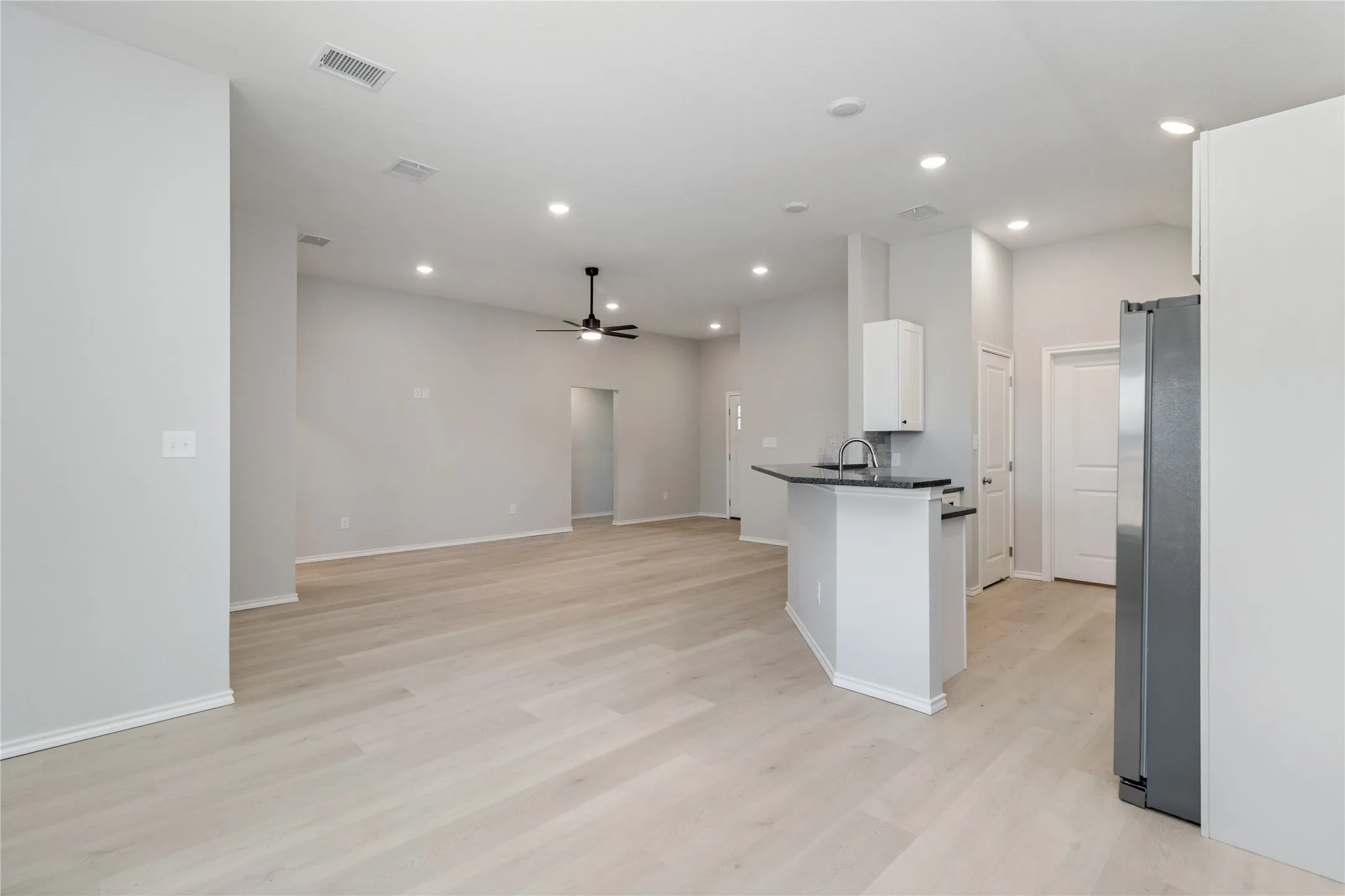 Single Family Residence For Sale in Coleman County , 913 E 3RD Street, Coleman, Texas 76834, 3 Bedroom, 2 Bathroom, 2 Garage spaces, 1,491 Sqft, built in 2025, New Construction - Complete, mls#21164506, Real Estate Agent in Coleman, Homes For Sale in Coleman county, Homes For Sale in Coleman, Realtor in Coleman Texas, Real Estate Brokerage Independent Realty Texas, Luminita Cordes Realtor