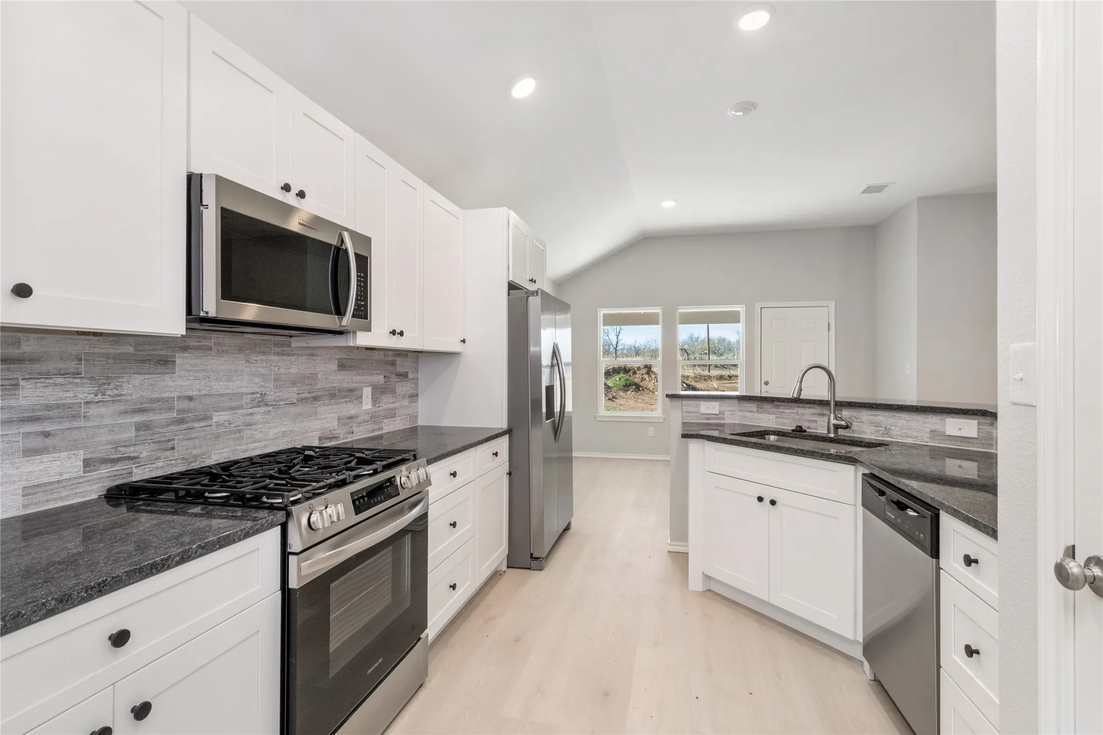Single Family Residence For Sale in Coleman County , 913 E 3RD Street, Coleman, Texas 76834, 3 Bedroom, 2 Bathroom, 2 Garage spaces, 1,491 Sqft, built in 2025, New Construction - Complete, mls#21164506, Real Estate Agent in Coleman, Homes For Sale in Coleman county, Homes For Sale in Coleman, Realtor in Coleman Texas, Real Estate Brokerage Independent Realty Texas, Luminita Cordes Realtor