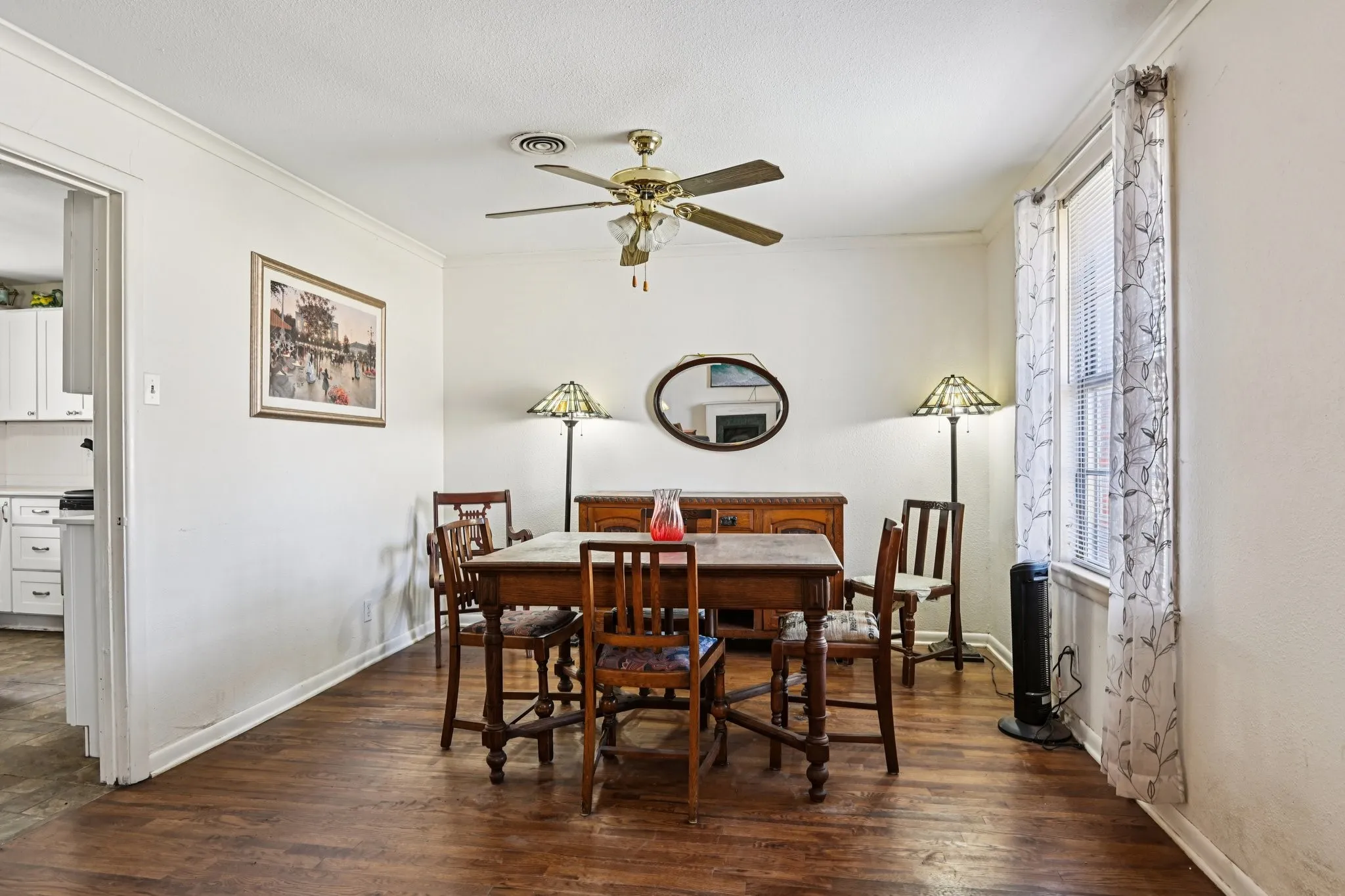 Single Family Residence For Sale in Tarrant County , 7008 Briley Drive, North Richland Hills, Texas 76180, 3 Bedroom, 1 Bathroom, Garage spaces, 1,504 Sqft, built in 1952, Preowned, mls#21163335, Real Estate Agent in North Richland Hills, Homes For Sale in Tarrant county, Homes For Sale in North Richland Hills, Realtor in North Richland Hills Texas, Real Estate Brokerage Independent Realty Texas, Luminita Cordes Realtor