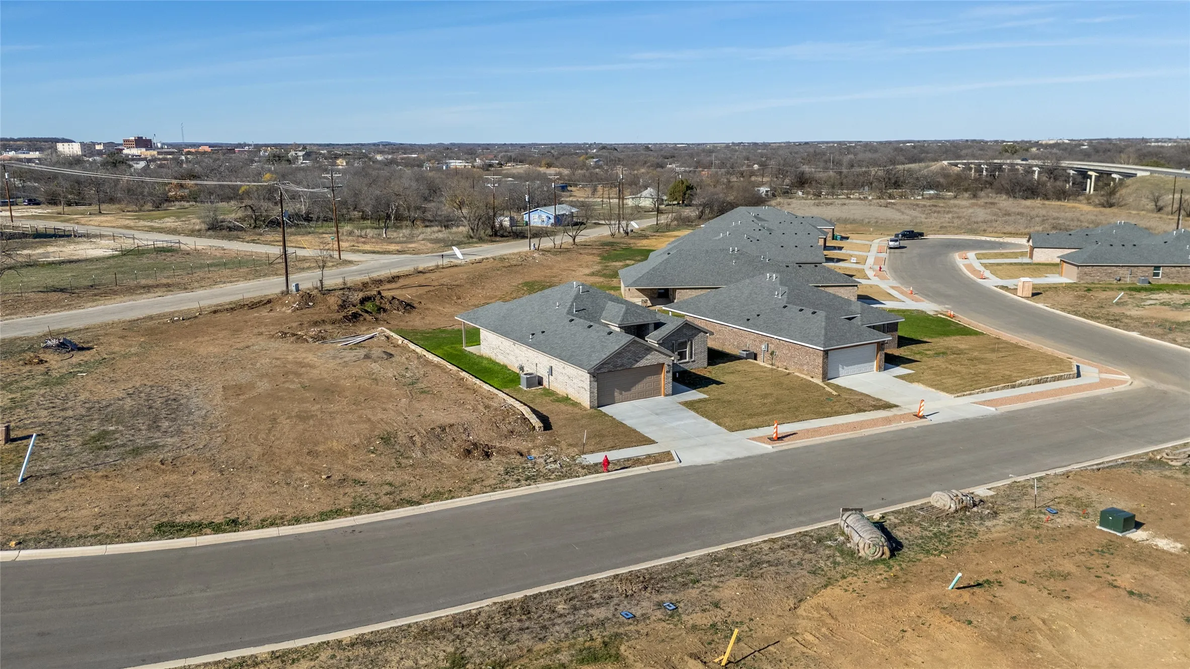 Single Family Residence For Sale in Coleman County , 807 Bella Blvd Street, Coleman, Texas 76834, 3 Bedroom, 2 Bathroom, 2 Garage spaces, 1,491 Sqft, built in 2025, New Construction - Complete, mls#21164522, Real Estate Agent in Coleman, Homes For Sale in Coleman county, Homes For Sale in Coleman, Realtor in Coleman Texas, Real Estate Brokerage Independent Realty Texas, Luminita Cordes Realtor