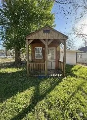 Single Family Residence For Sale in Grayson County , 625 E Acheson Street, Denison, Texas 75021, 1 Bedroom, 1 Bathroom, 2 Garage spaces, 666 Sqft, built in 1935, Preowned, Price $119,500, mls#21161747, Real Estate Agent in Denison, Homes For Sale in Grayson county, Homes For Sale in Denison, Realtor in Denison Texas, Real Estate Brokerage Independent Realty Texas, Luminita Cordes Realtor