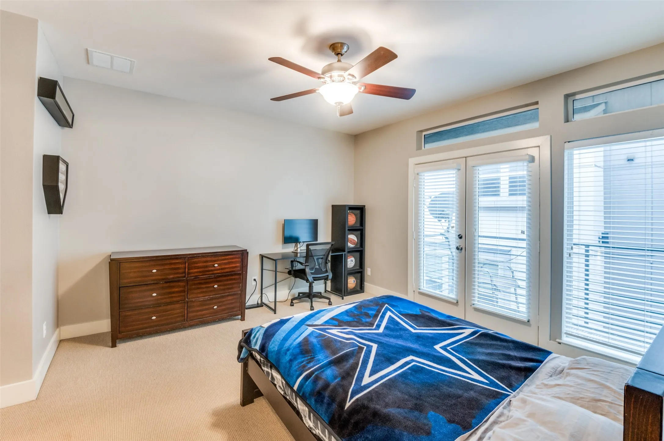 Condominium For Sale in Dallas County , 5618 Lindell Avenue 7, Dallas, Texas 75206, 2 Bedroom, 3 Bathroom, 2 Garage spaces, 1,640 Sqft, built in 2008, mls#21163400, Real Estate Agent in Dallas, Homes For Sale in Dallas county, Homes For Sale in Dallas, Realtor in Dallas Texas, Real Estate Brokerage Independent Realty Texas, Luminita Cordes Realtor