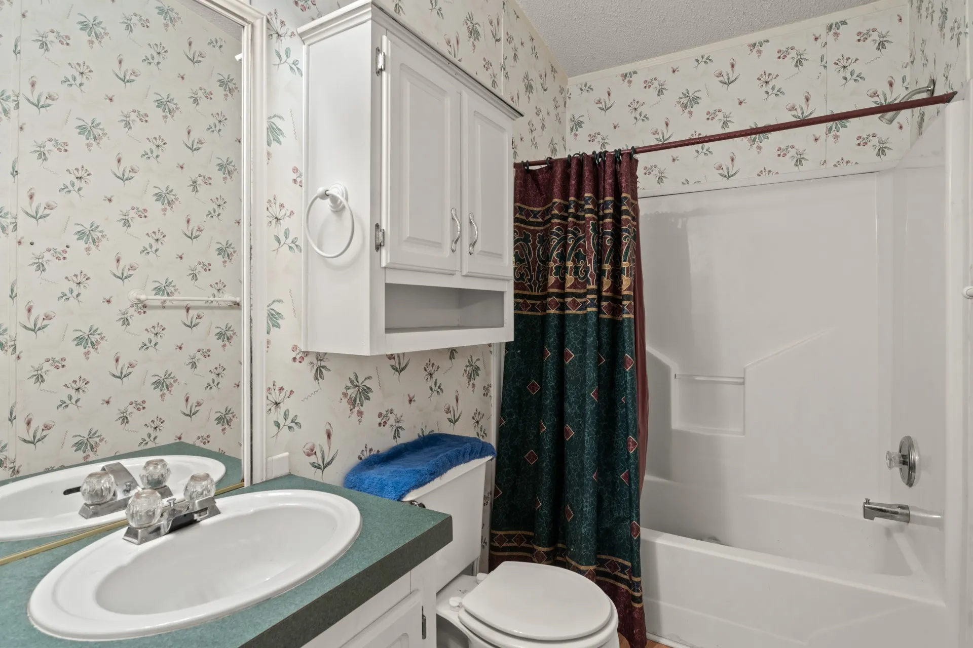 Mobile Home For Sale in Wood County , 418 Broken Bow, Quitman, Texas 75783, 3 Bedrooms, 2 Bathrooms, Garage spaces, 1,920 Sqft, built in 2001, Price $75,000, mls#21164643, Real Estate Agent in Quitman, Homes For Sale in Wood county, Homes For Sale in Quitman, Realtor in Quitman Texas, Real Estate Brokerage Independent Realty Texas, Luminita Cordes Realtor