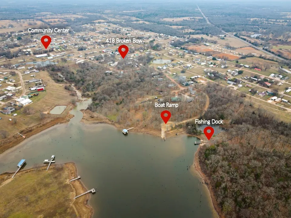 Mobile Home For Sale in Wood County , 418 Broken Bow, Quitman, Texas 75783, 3 Bedrooms, 2 Bathrooms, Garage spaces, 1,920 Sqft, built in 2001, Price $75,000, mls#21164643, Real Estate Agent in Quitman, Homes For Sale in Wood county, Homes For Sale in Quitman, Realtor in Quitman Texas, Real Estate Brokerage Independent Realty Texas, Luminita Cordes Realtor