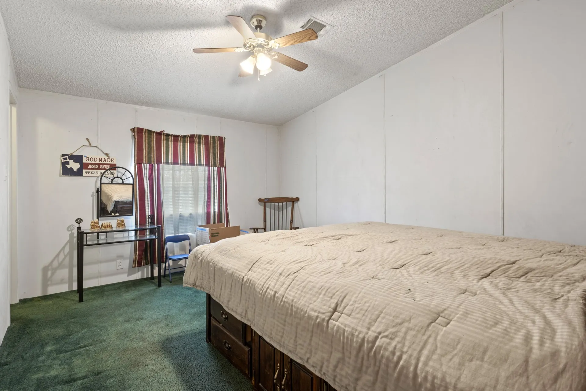 Mobile Home For Sale in Wood County , 418 Broken Bow, Quitman, Texas 75783, 3 Bedrooms, 2 Bathrooms, Garage spaces, 1,920 Sqft, built in 2001, Price $75,000, mls#21164643, Real Estate Agent in Quitman, Homes For Sale in Wood county, Homes For Sale in Quitman, Realtor in Quitman Texas, Real Estate Brokerage Independent Realty Texas, Luminita Cordes Realtor