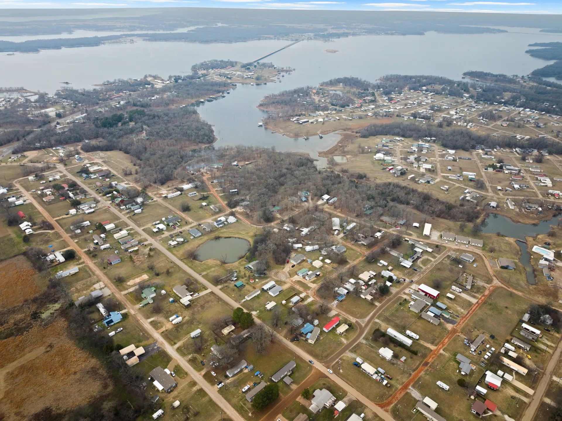 Mobile Home For Sale in Wood County , 418 Broken Bow, Quitman, Texas 75783, 3 Bedrooms, 2 Bathrooms, Garage spaces, 1,920 Sqft, built in 2001, Price $75,000, mls#21164643, Real Estate Agent in Quitman, Homes For Sale in Wood county, Homes For Sale in Quitman, Realtor in Quitman Texas, Real Estate Brokerage Independent Realty Texas, Luminita Cordes Realtor