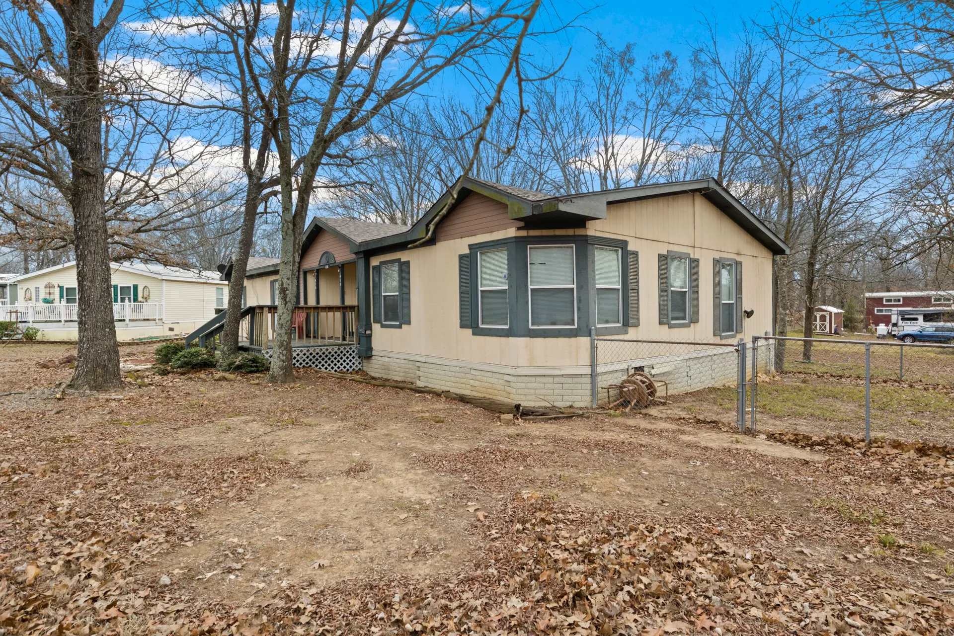 Mobile Home For Sale in Wood County , 418 Broken Bow, Quitman, Texas 75783, 3 Bedrooms, 2 Bathrooms, Garage spaces, 1,920 Sqft, built in 2001, Price $75,000, mls#21164643, Real Estate Agent in Quitman, Homes For Sale in Wood county, Homes For Sale in Quitman, Realtor in Quitman Texas, Real Estate Brokerage Independent Realty Texas, Luminita Cordes Realtor