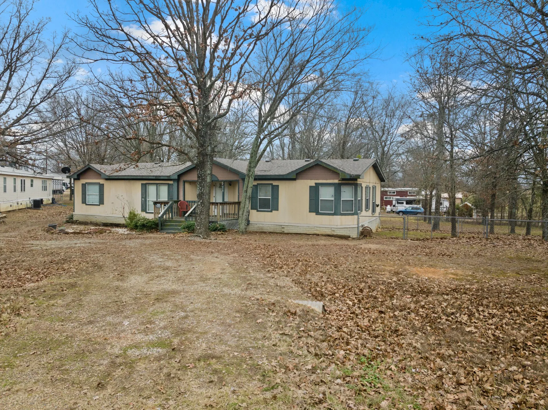 Mobile Home For Sale in Wood County , 418 Broken Bow, Quitman, Texas 75783, 3 Bedrooms, 2 Bathrooms, Garage spaces, 1,920 Sqft, built in 2001, Price $75,000, mls#21164643, Real Estate Agent in Quitman, Homes For Sale in Wood county, Homes For Sale in Quitman, Realtor in Quitman Texas, Real Estate Brokerage Independent Realty Texas, Luminita Cordes Realtor