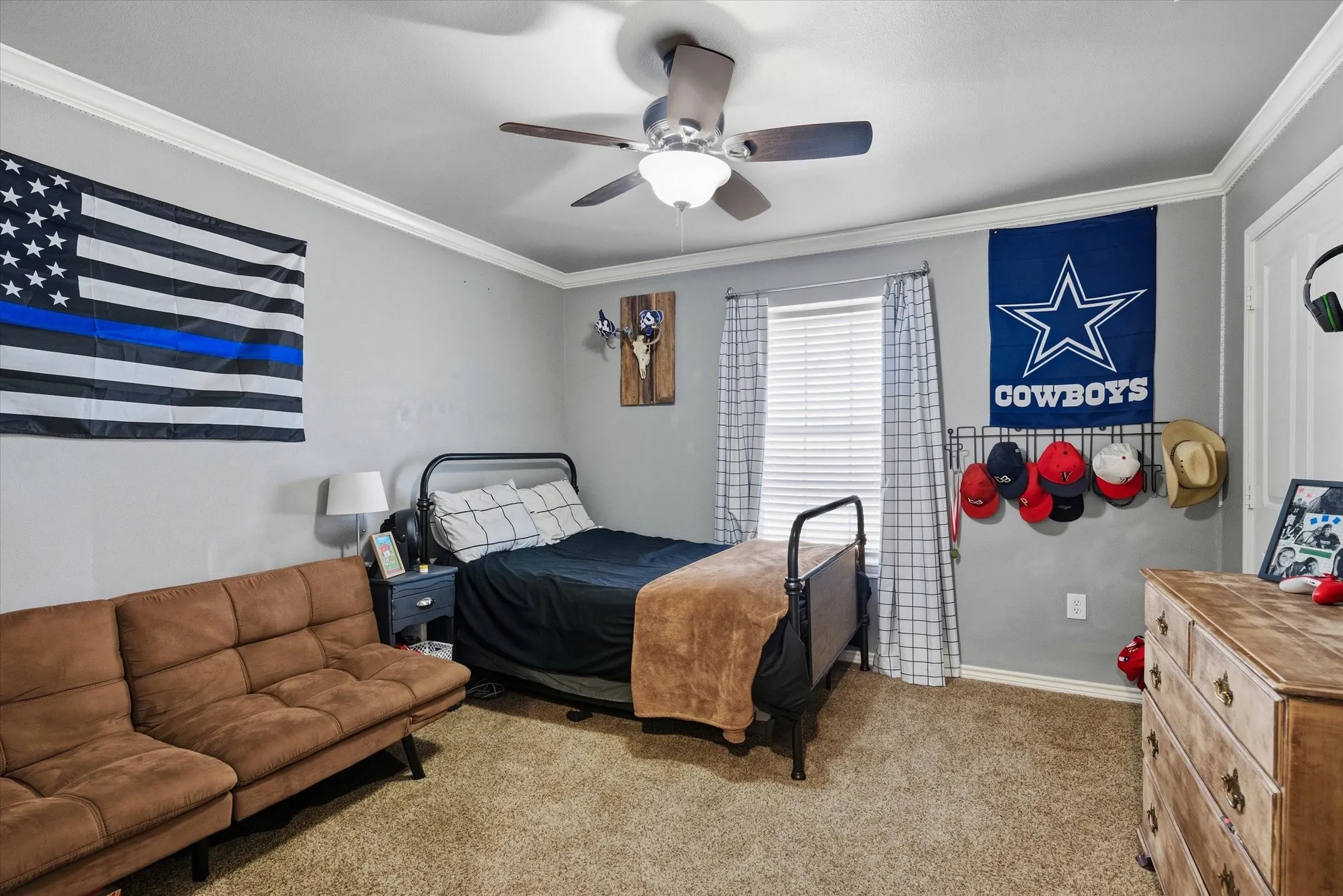 Single Family Residence For Sale in Van Zandt County , 128 Colorado, Van, Texas 75790, 4 Bedroom, 3 Bathroom, 2 Garage spaces, 2,511 Sqft, built in 2004, mls#21164662, Real Estate Agent in Van, Homes For Sale in Van Zandt county, Homes For Sale in Van, Realtor in Van Texas, Real Estate Brokerage Independent Realty Texas, Luminita Cordes Realtor