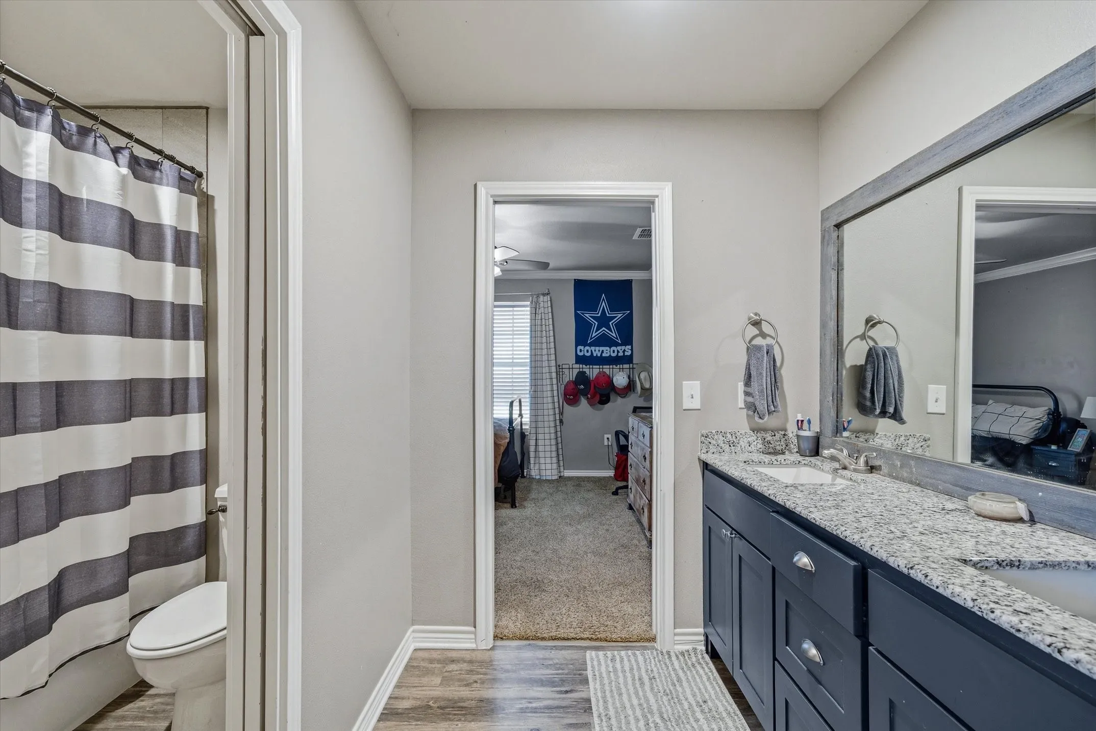 Single Family Residence For Sale in Van Zandt County , 128 Colorado, Van, Texas 75790, 4 Bedroom, 3 Bathroom, 2 Garage spaces, 2,511 Sqft, built in 2004, mls#21164662, Real Estate Agent in Van, Homes For Sale in Van Zandt county, Homes For Sale in Van, Realtor in Van Texas, Real Estate Brokerage Independent Realty Texas, Luminita Cordes Realtor