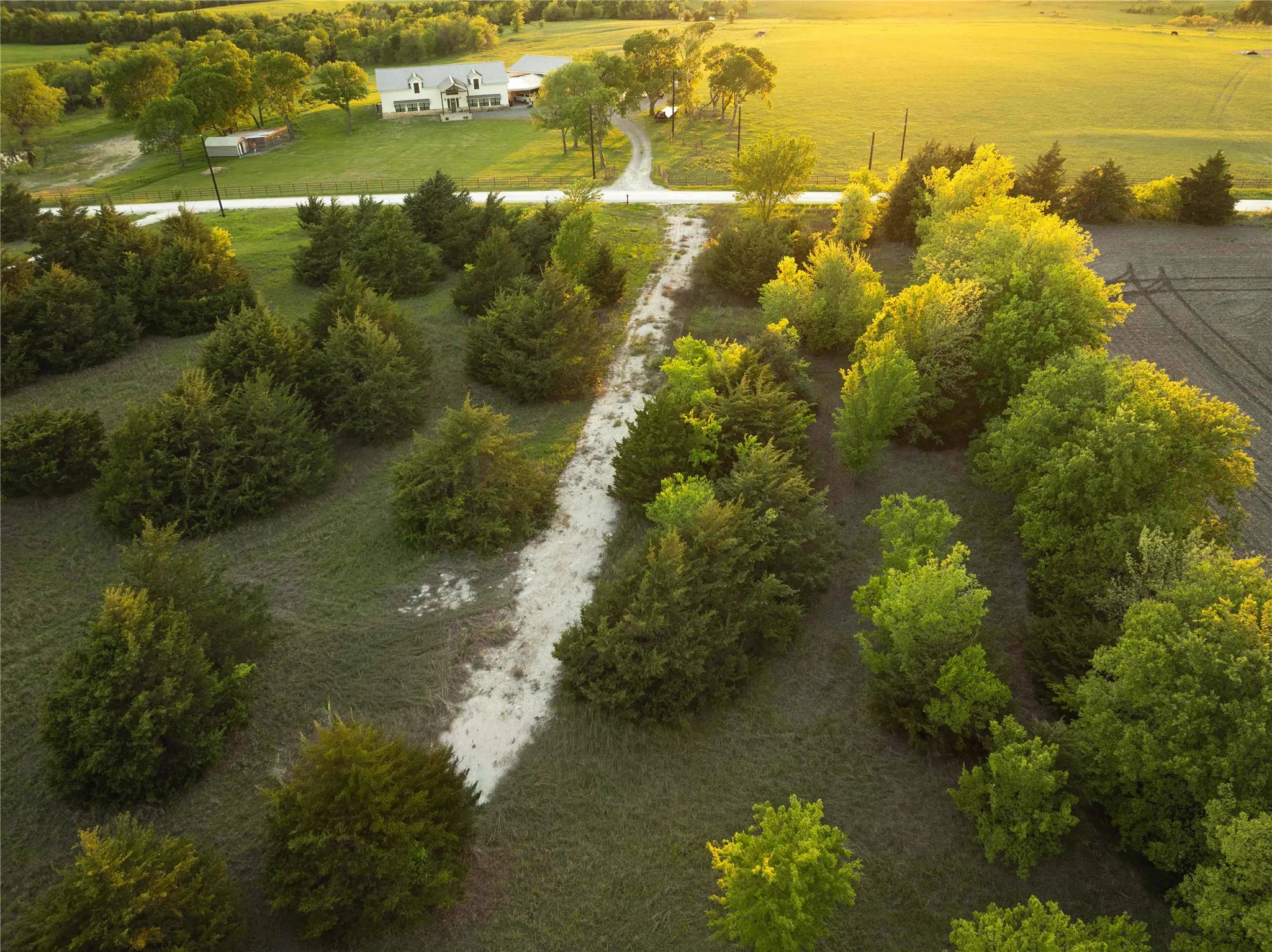 Unimproved Land For Sale in Grayson County , 934 Everheart Road N, Bells, Texas 75414, 0, 0, Garage spaces, 0 Sqft, built in 0, mls#21164815, Real Estate Agent in Bells, Homes For Sale in Grayson county, Homes For Sale in Bells, Realtor in Bells Texas, Real Estate Brokerage Independent Realty Texas, Luminita Cordes Realtor
