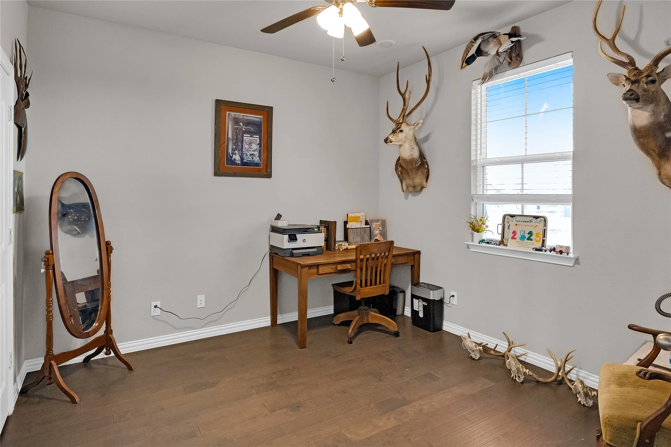 Single Family Residence For Sale in Johnson County , 308 Olde Knoll Place, Rio Vista, Texas 76093, 3 Bedrooms, 2 Bathrooms, 2 Garage spaces, 2,241 Sqft, built in 2022, Price $478,000, mls#21164130, Real Estate Agent in Rio Vista, Homes For Sale in Johnson county, Homes For Sale in Rio Vista, Realtor in Rio Vista Texas, Real Estate Brokerage Independent Realty Texas, Luminita Cordes Realtor